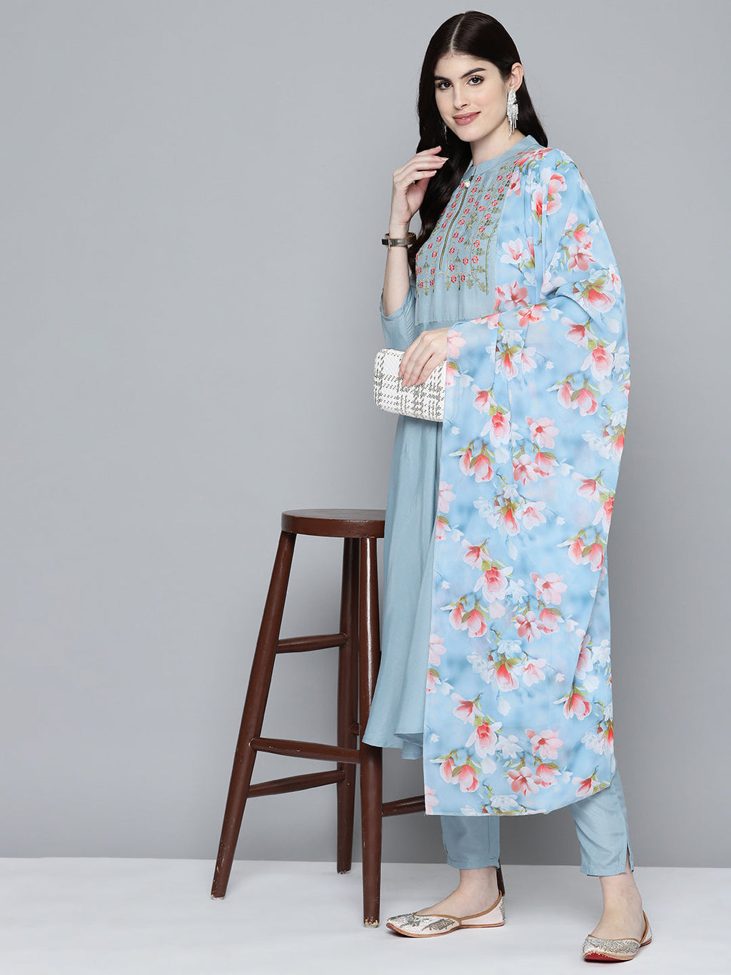 Jompers Women's Embroidered Thread Work Kurta & Trousers With Dupatta - Grey