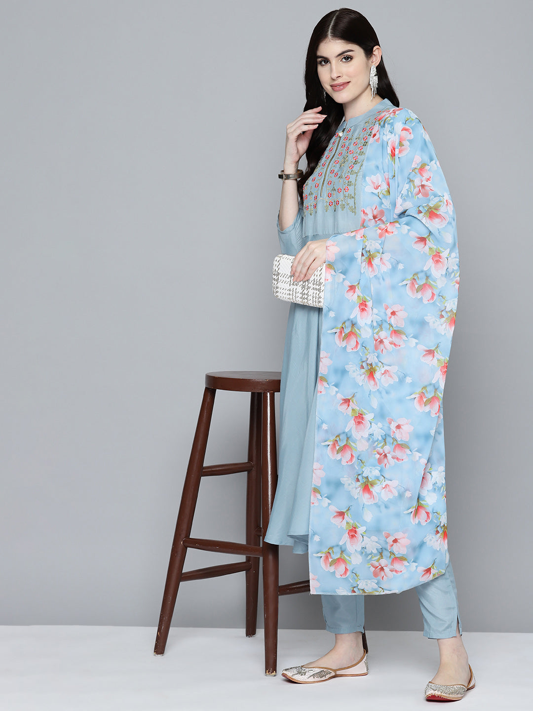 Jompers Women's Embroidered Thread Work Kurta & Trousers With Dupatta - Grey