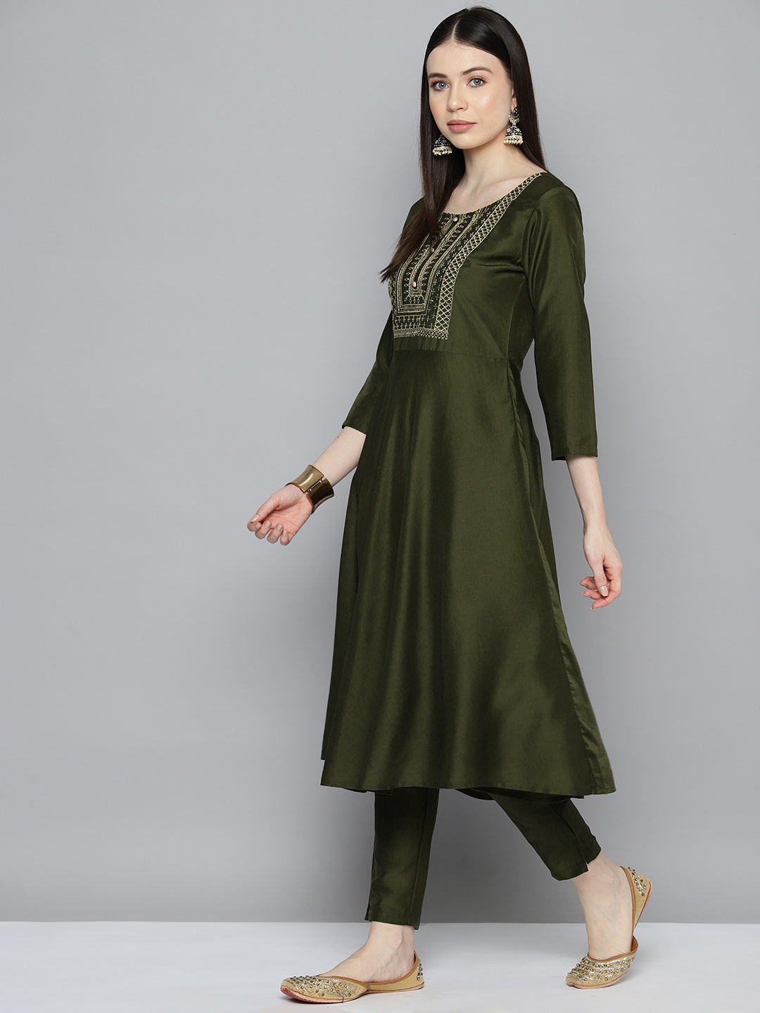 Jompers Women's Sequin, zari embroidered flared kurta with pants and dupatta - Green