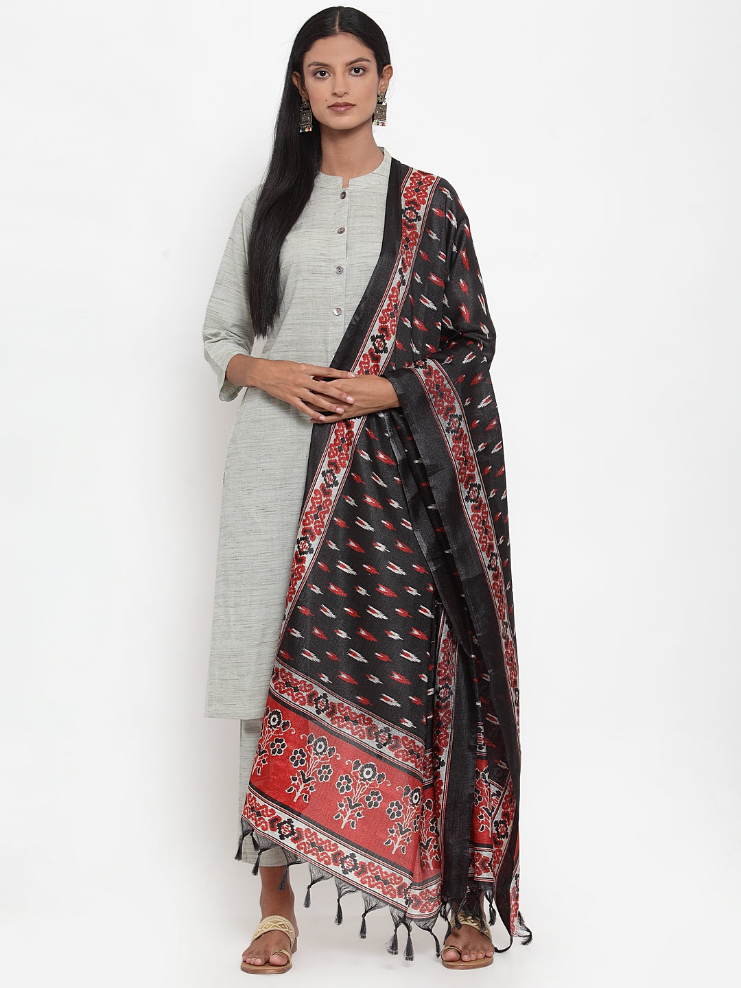 Jompers Women Grey Solid Kurta with Trousers & Dupatta