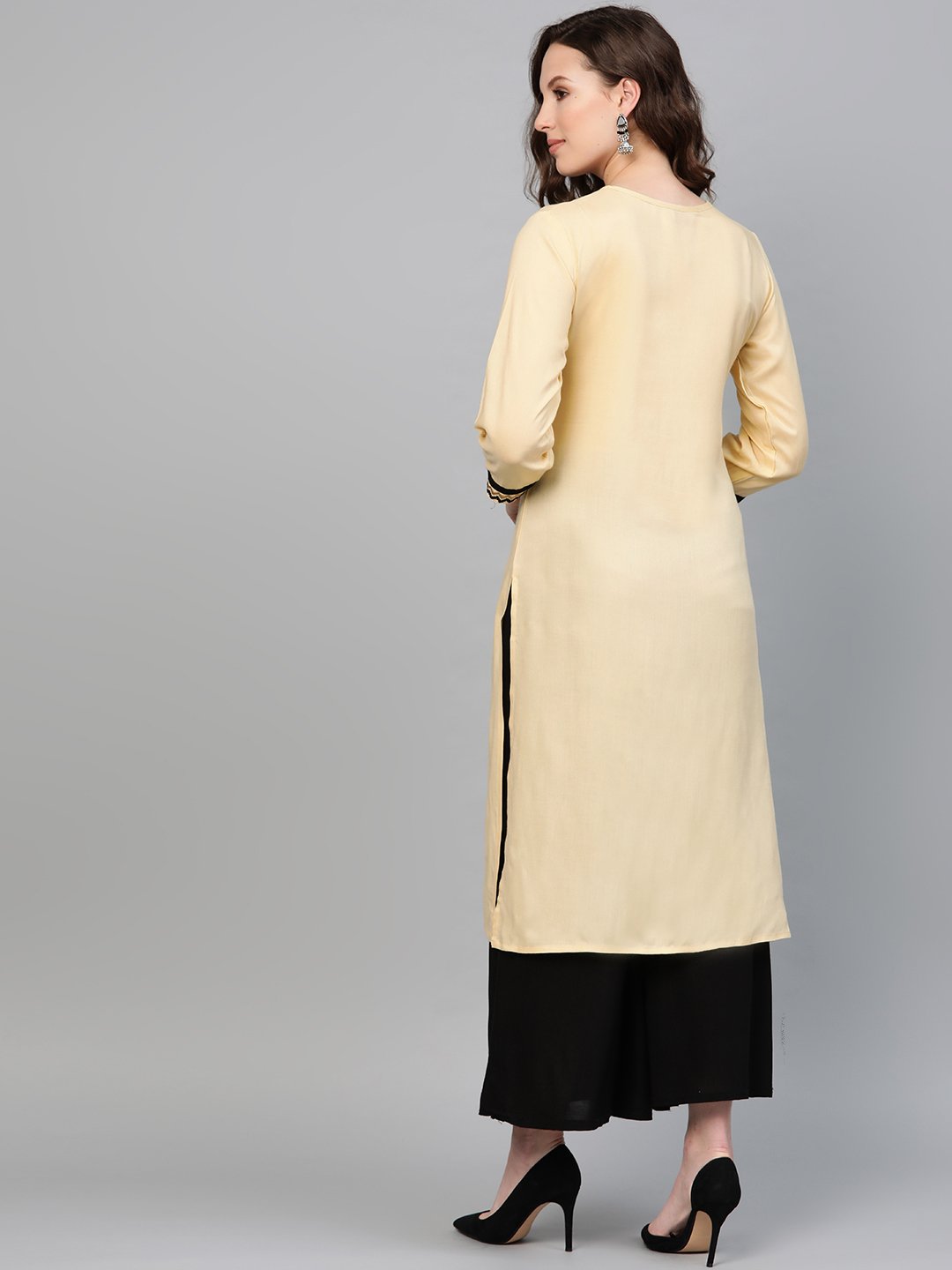 Jompers Women Cream-Coloured Yoke Design Straight Kurta