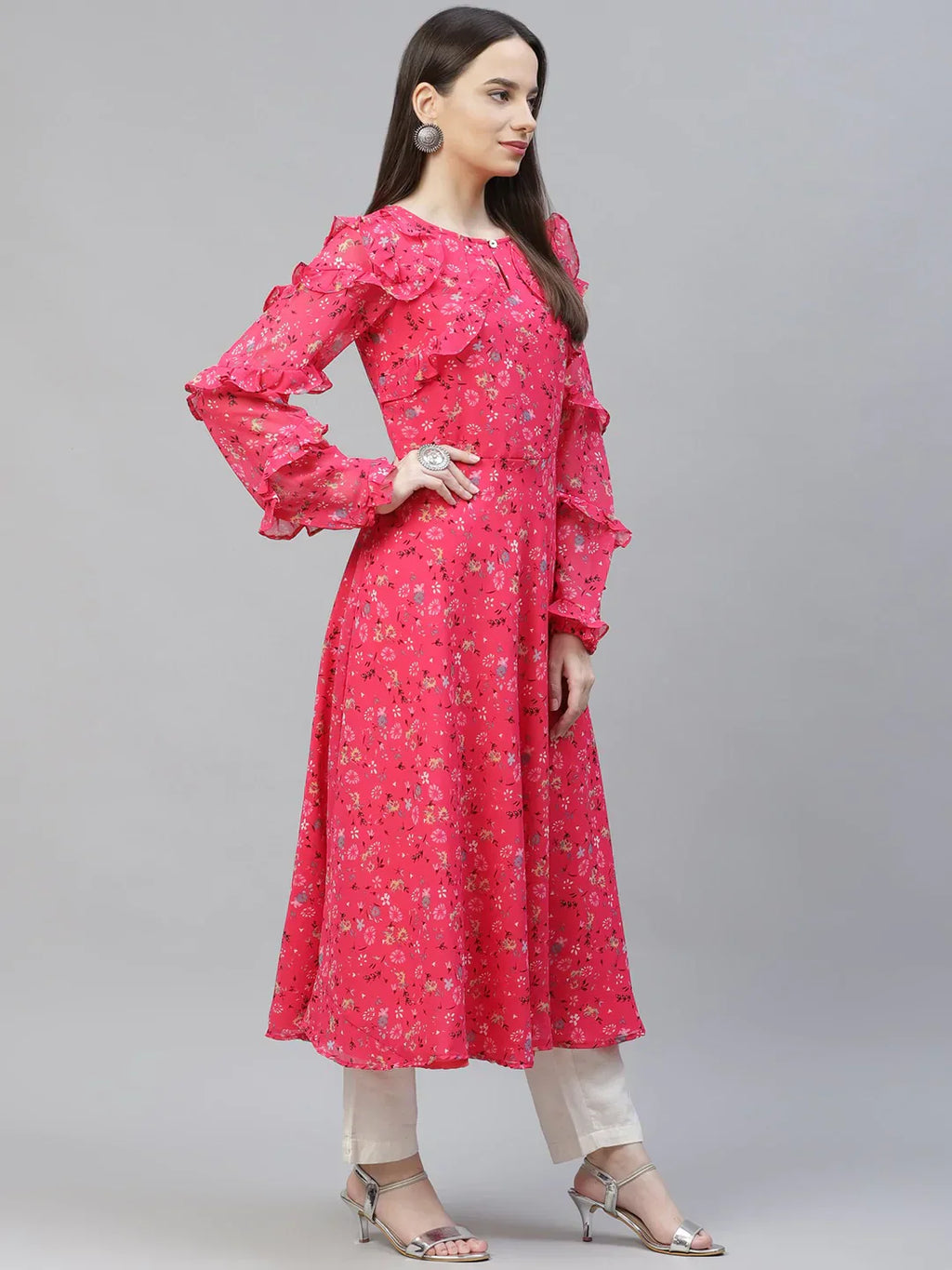 Jompers Women's Pink Ditsy Floral Printed Floral Georgette Anarkali Kurta with Frills