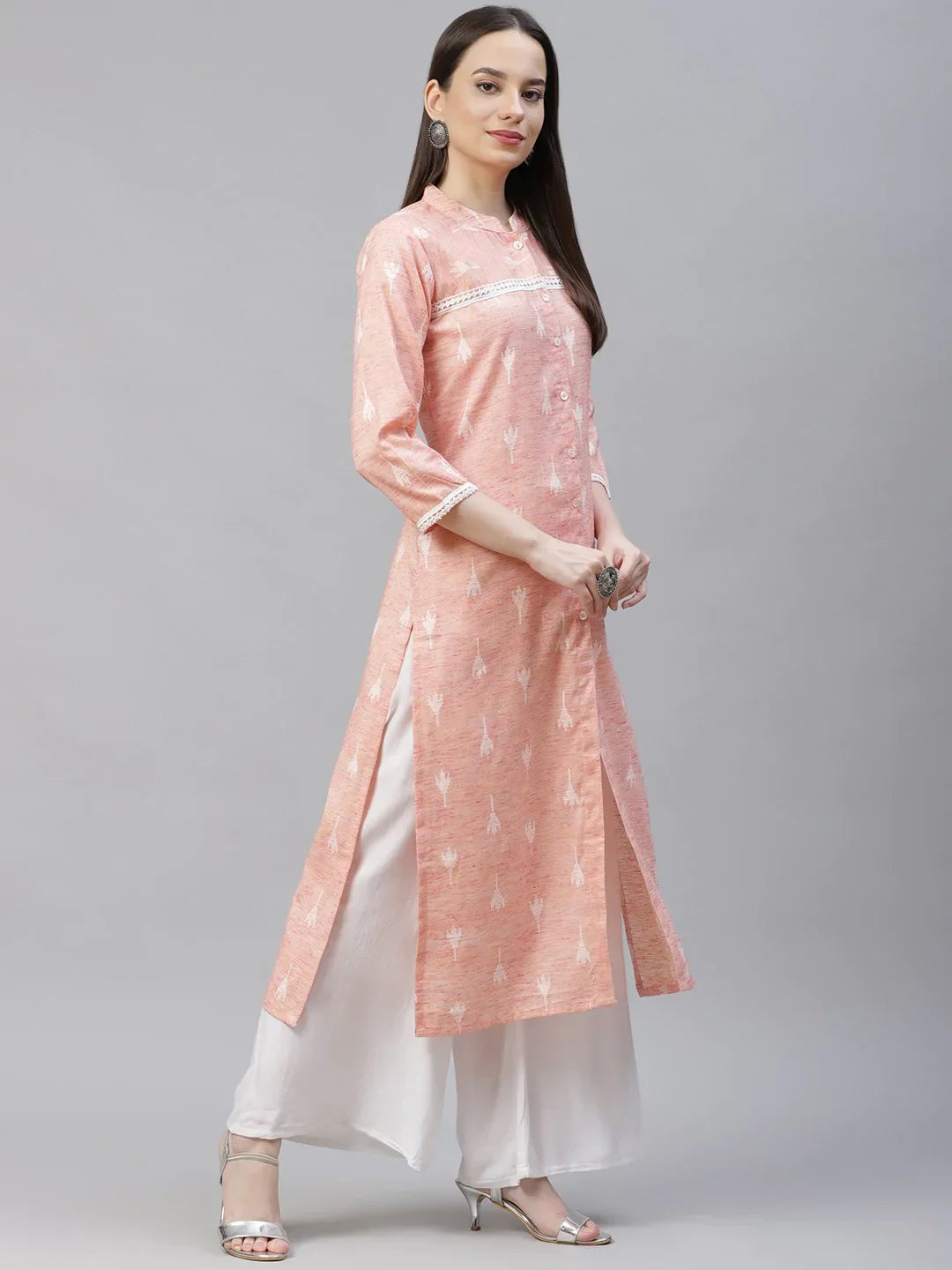 Jompers Women's Pink Ethnic Motifs Ikat Kurta with lace work