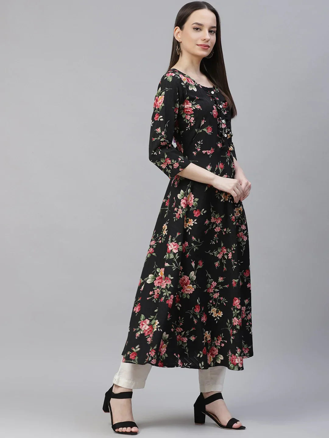 Jompers Women's Black Floral Printed Floral Anarkali Kurta