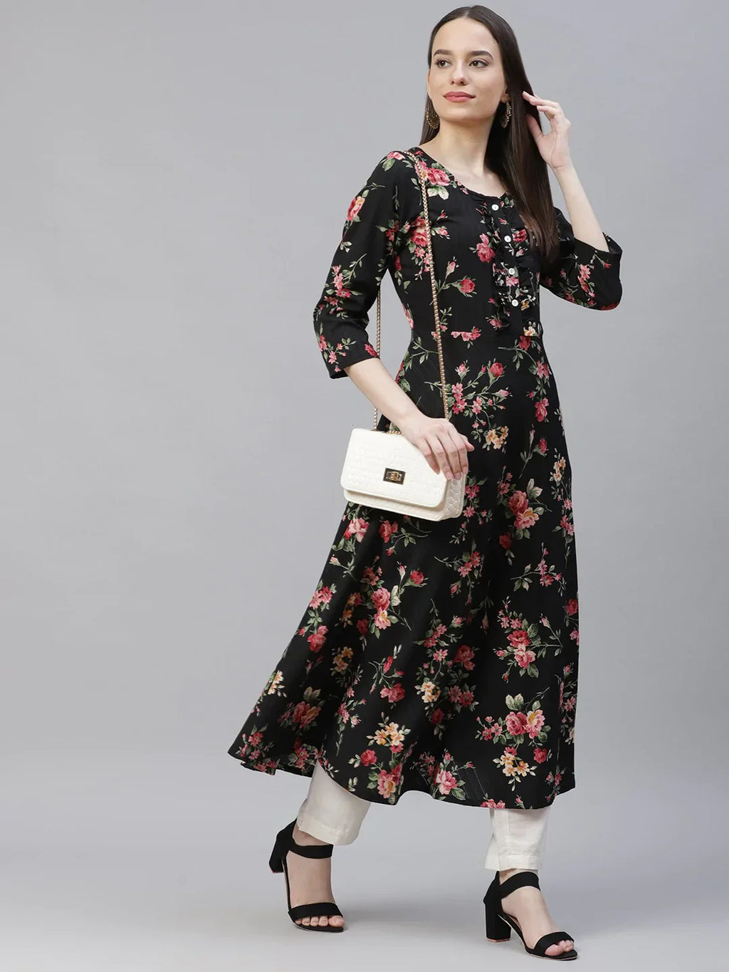 Jompers Women's Black Floral Printed Floral Anarkali Kurta