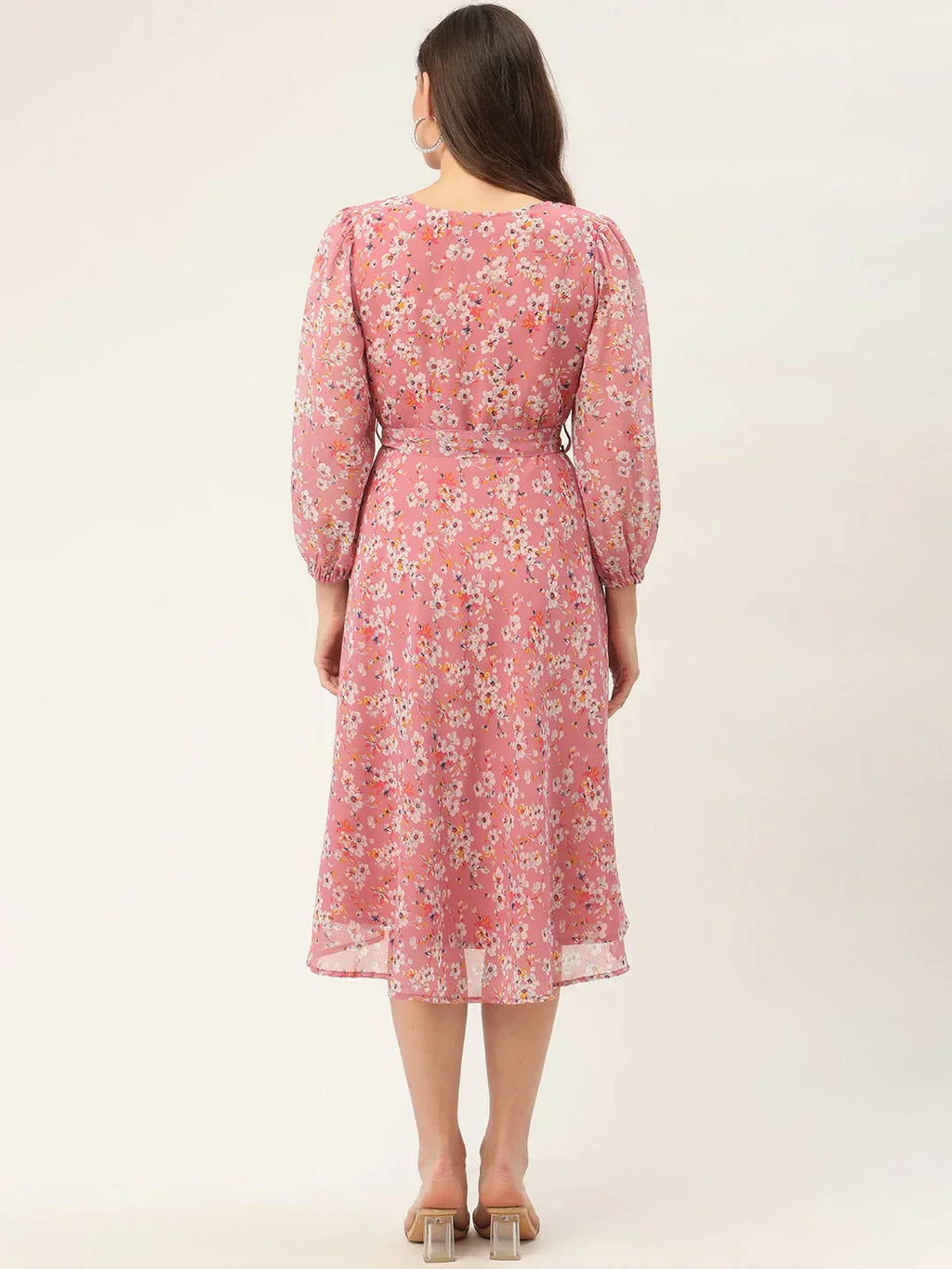 Jompers Women's Pink & White Georgette Floral Printed Kurta