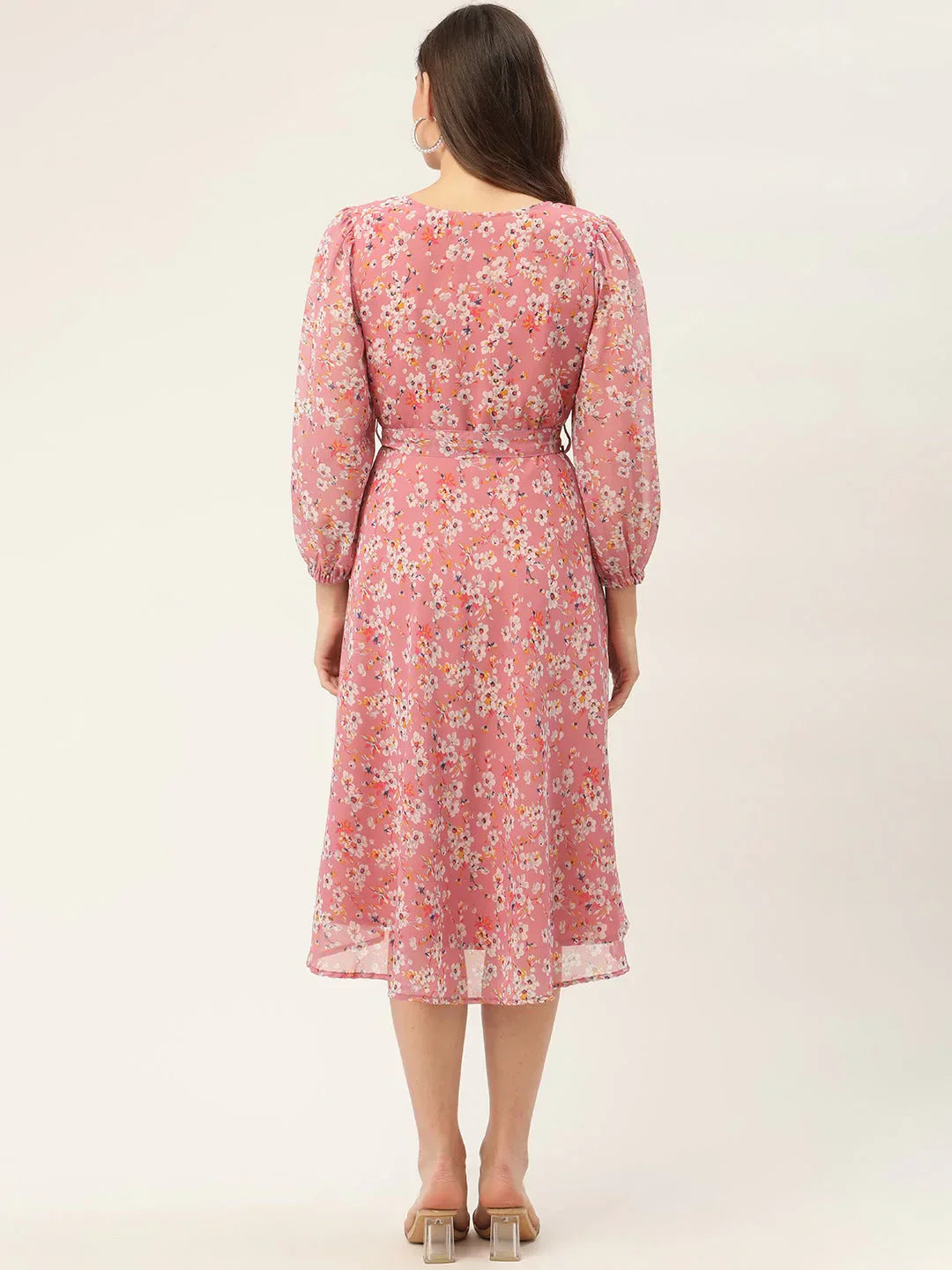 Jompers Women's Pink & White Georgette Floral Printed Kurta