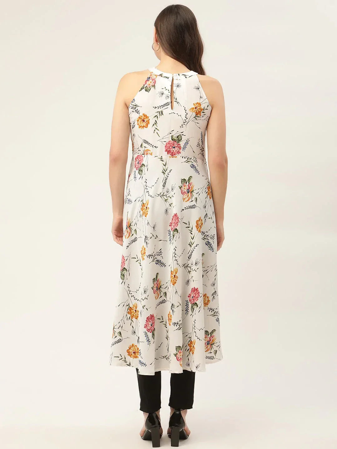 Jompers Women's White Floral Printed Anarkali Kurta