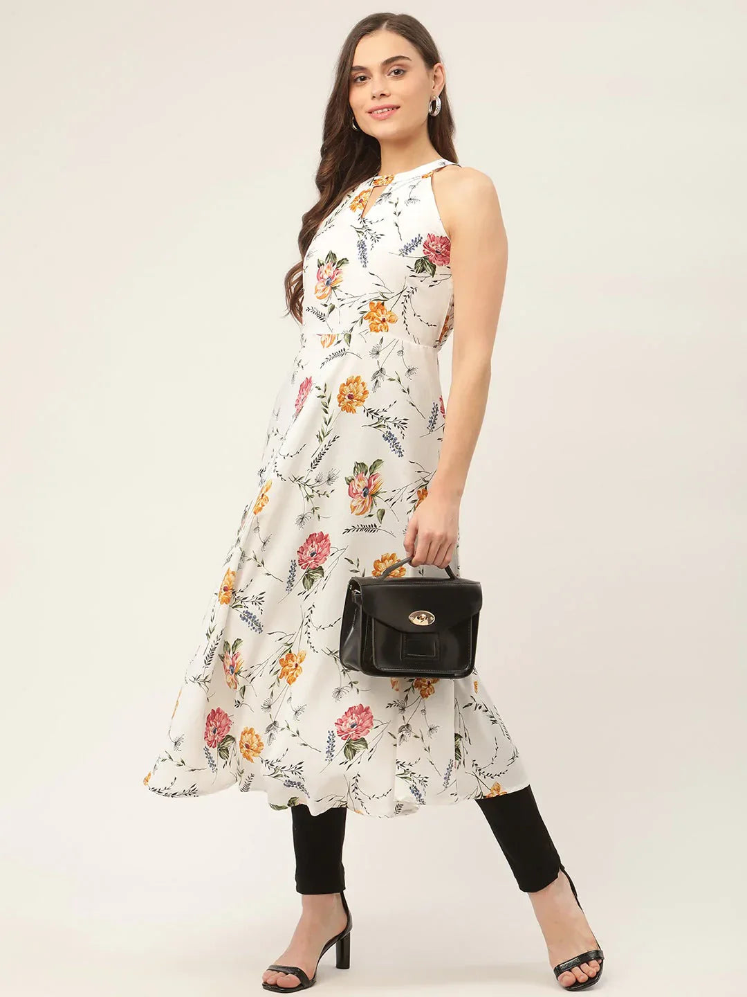 Jompers Women's White Floral Printed Anarkali Kurta