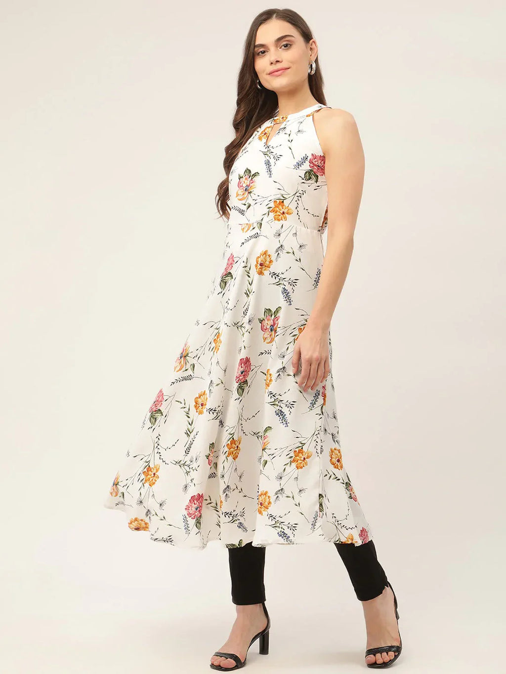Jompers Women's White Floral Printed Anarkali Kurta