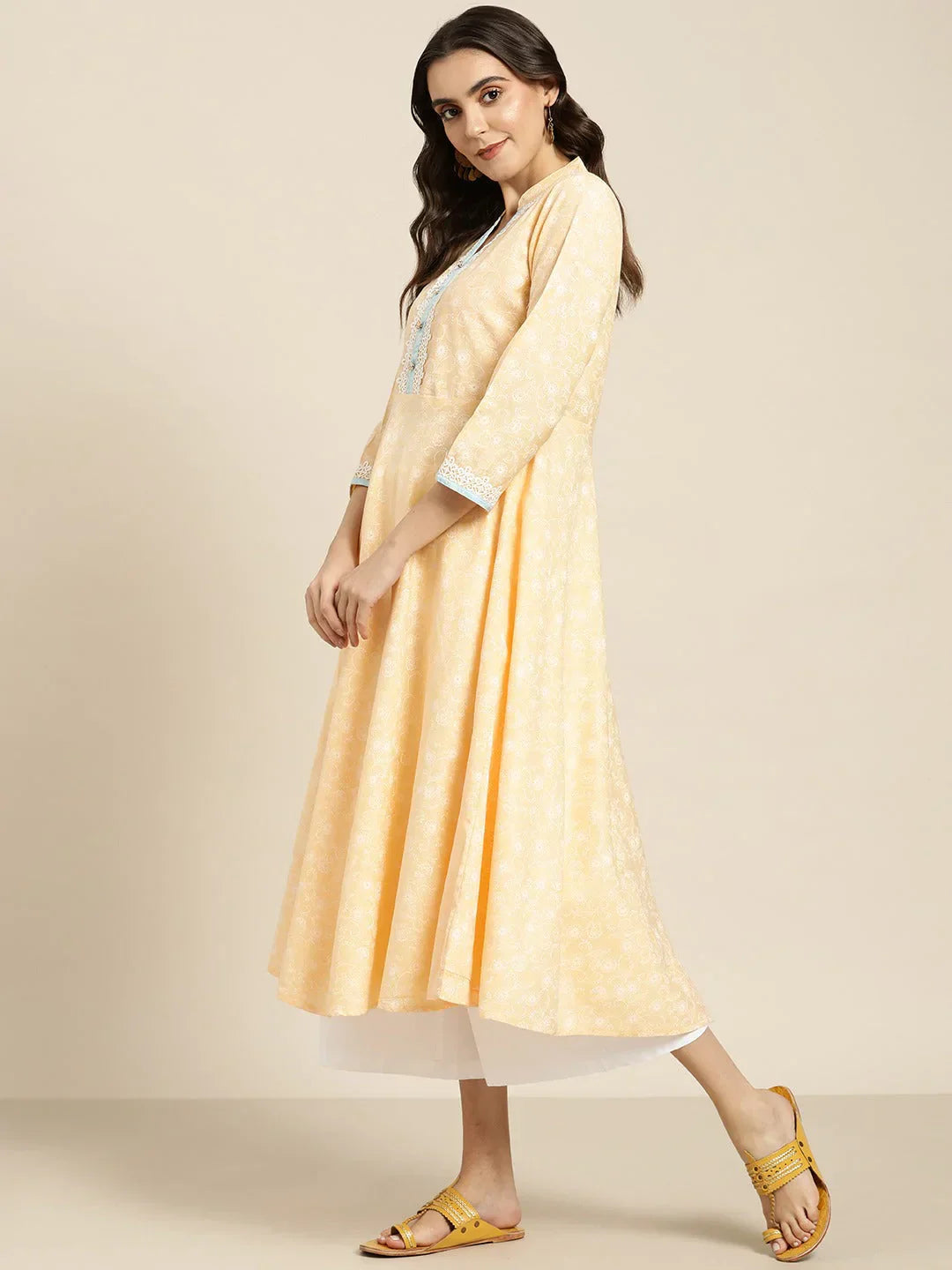 Jompers Women's Yellow & White Ethnic Motifs Printed Lace Detail Anarkali Kurta