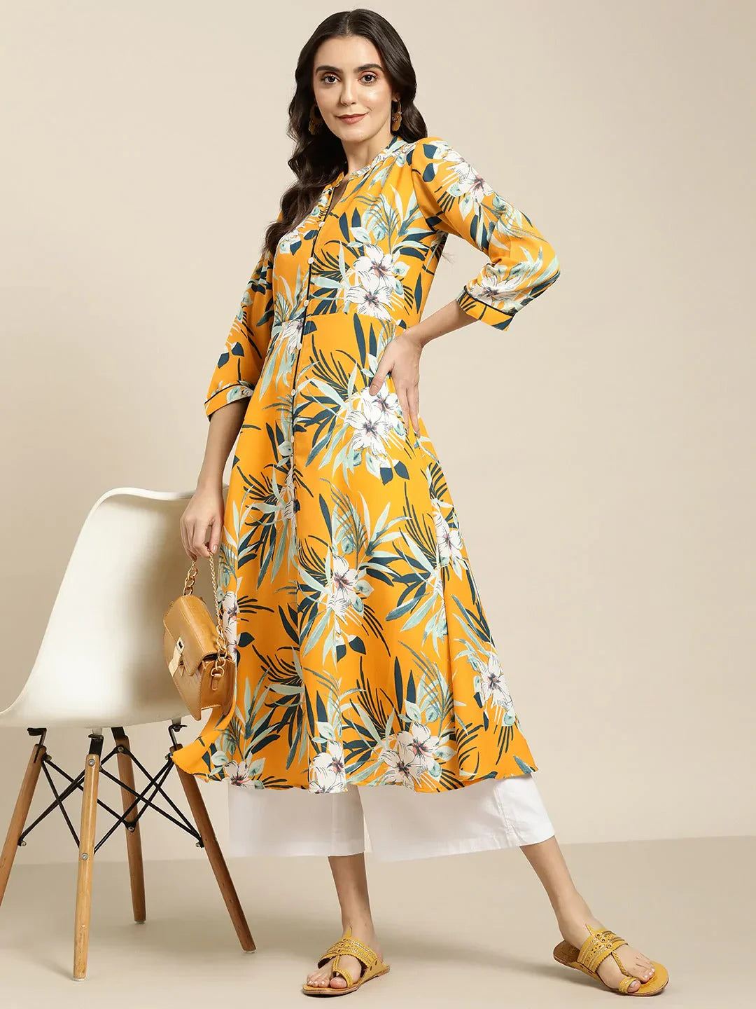 Jompers Women's Yellow & Teal Blue Floral Printed Floral Georgette Anarkali Kurta