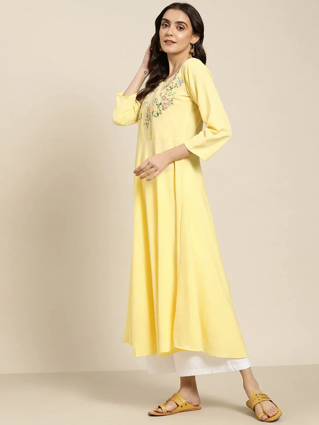 Jompers Women's Yellow & Green Floral Embroidered Georgette Anarkali Kurta