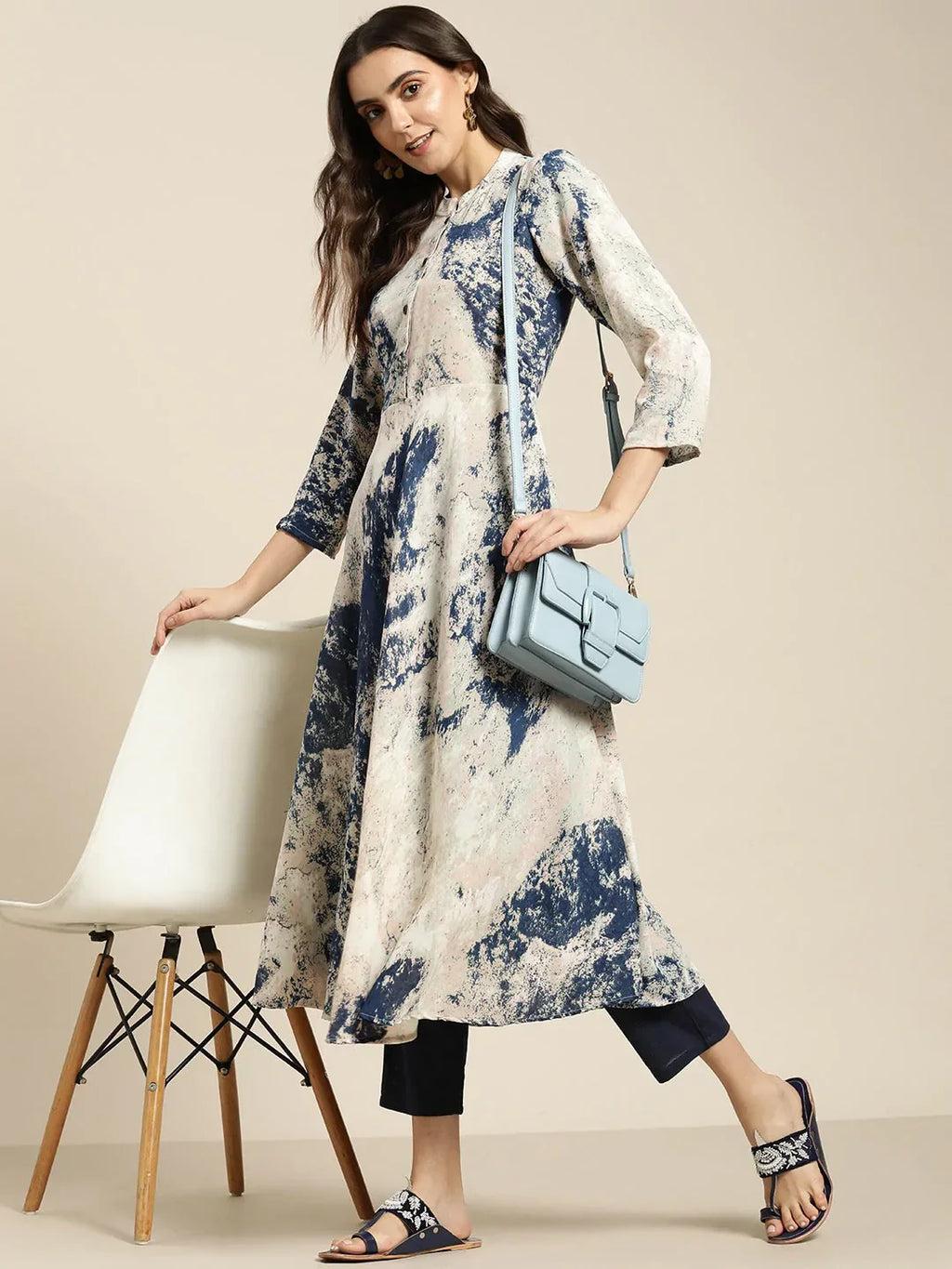 Jompers Women's Navy Blue & Pink Printed Anarkali Kurta