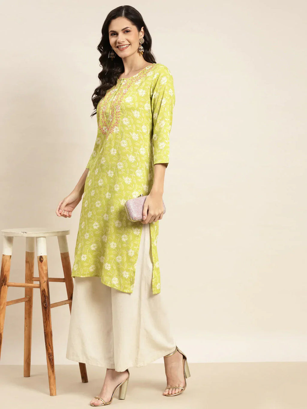 Jompers Women's Floral Printed Embroidered Detail Kurta - Green