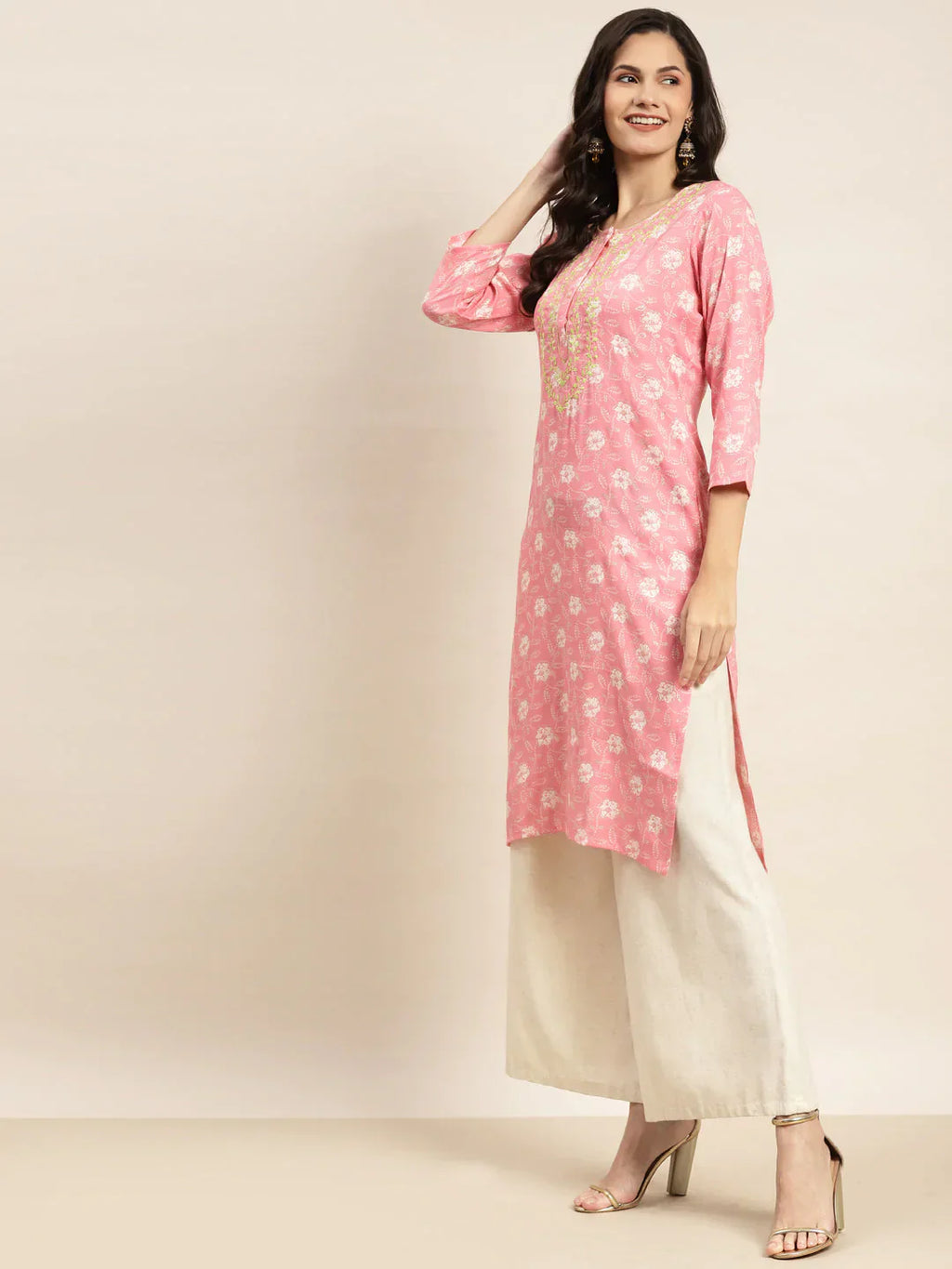 Jompers Women's Floral Printed Embroidered Detail Kurta - Pink