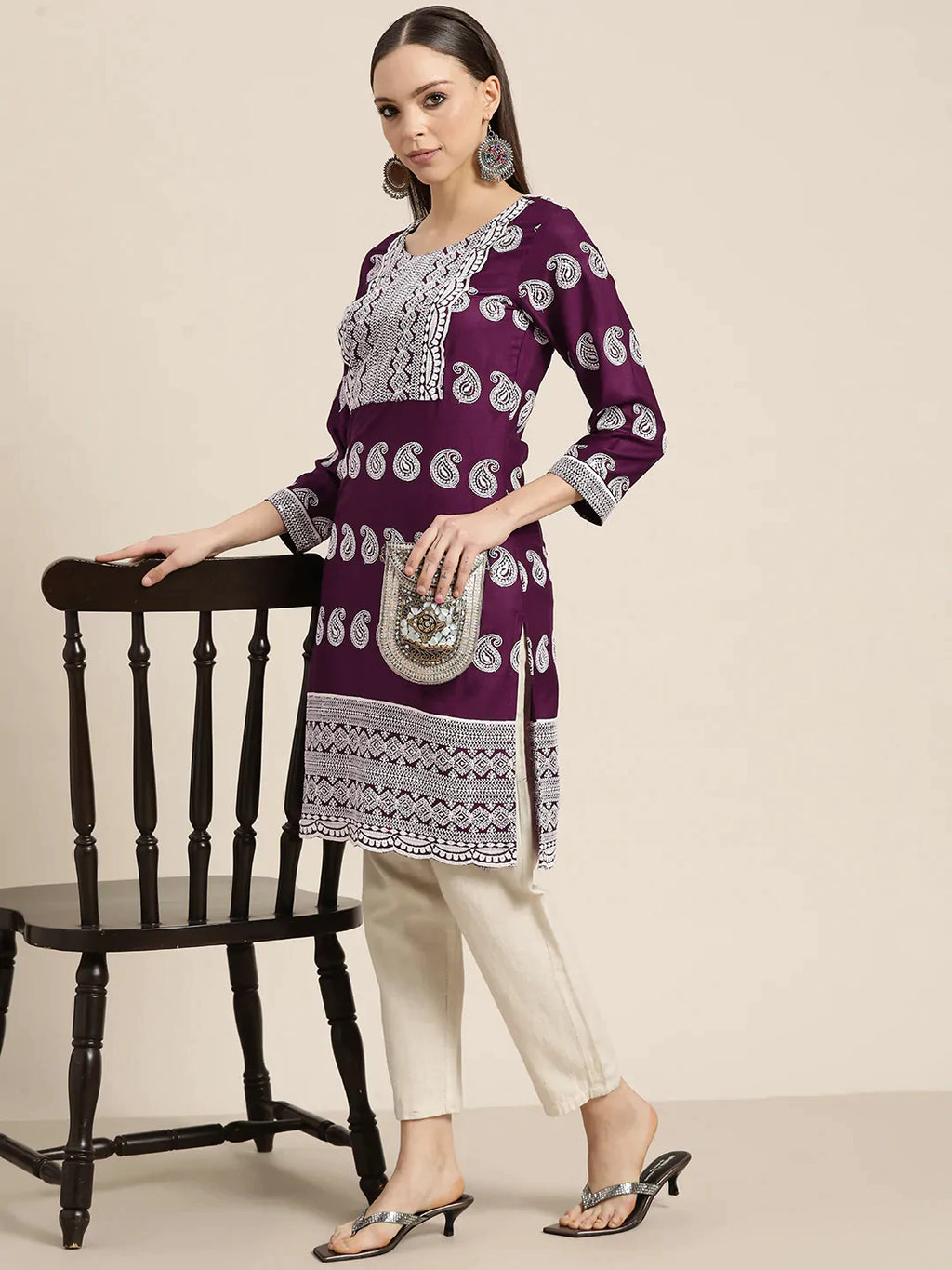 Jompers Women's Paisley Embroidered Sequinned Chikankari Kurta - Purple