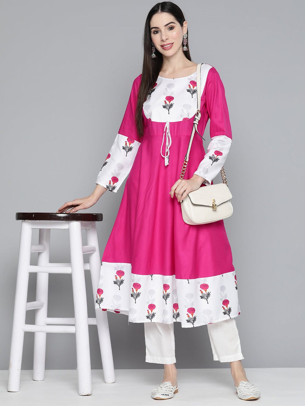 Jompers Women's Floral Printed Pink Floral Kurta