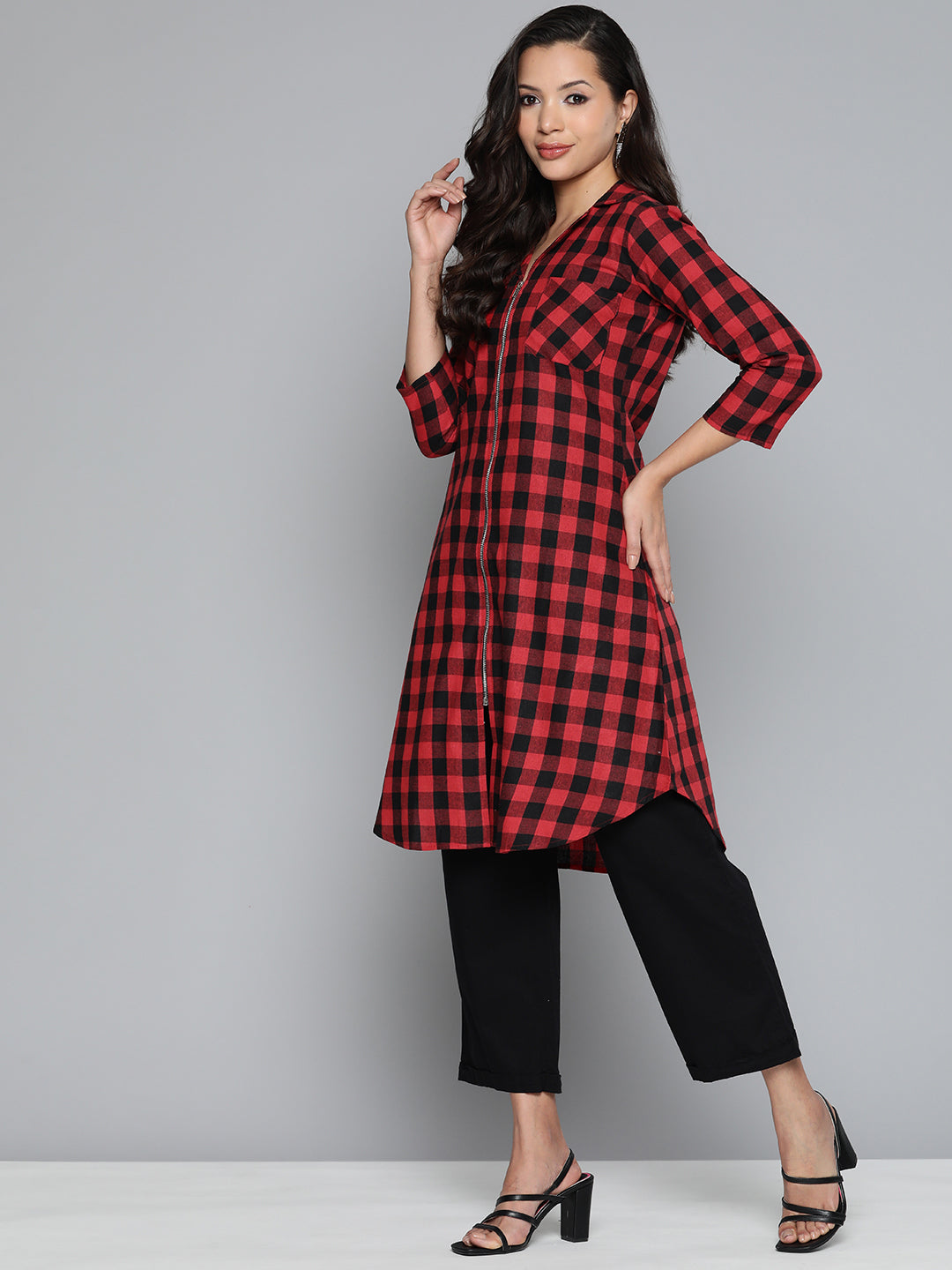 Jompers Women's Red-Black Checks Kurta