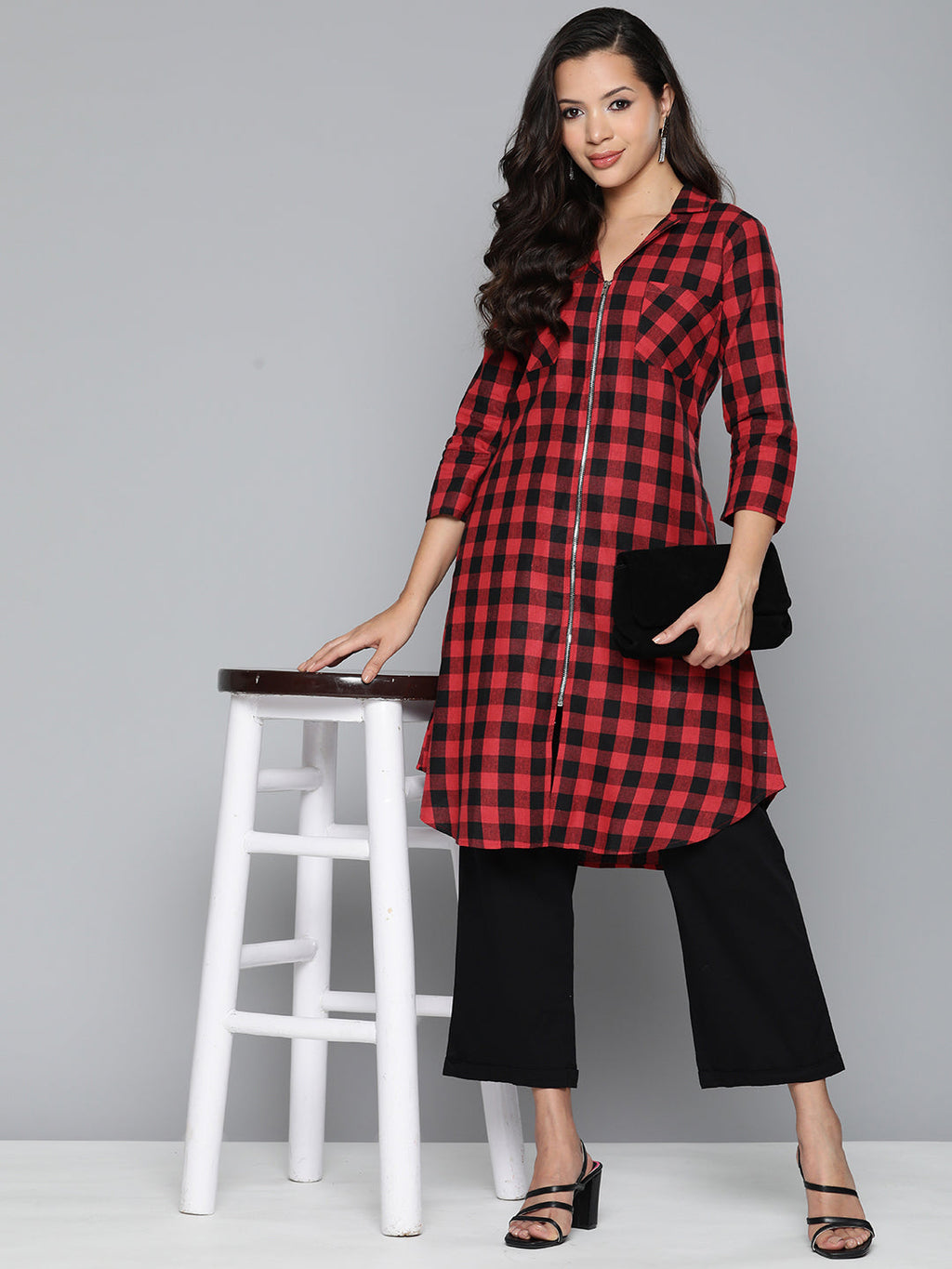 Jompers Women's Red-Black Checks Kurta
