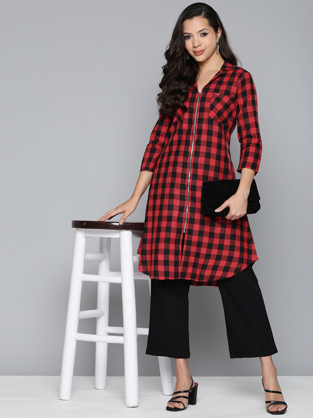 Jompers Women's Red-Black Checks Kurta