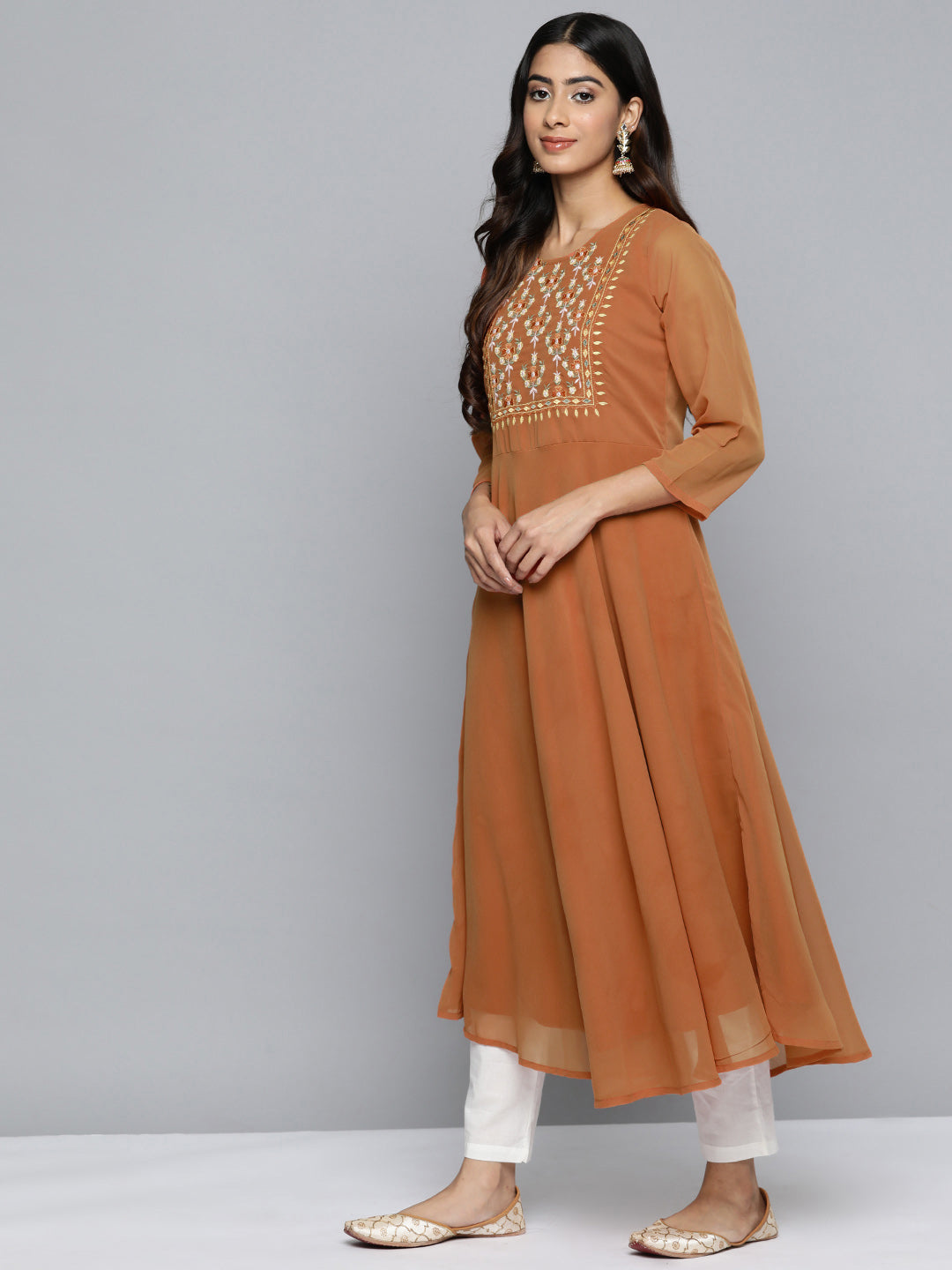 Jompers Women's Floral Embroidered Thread Work Floral Georgette Anarkali Kurta - Orange