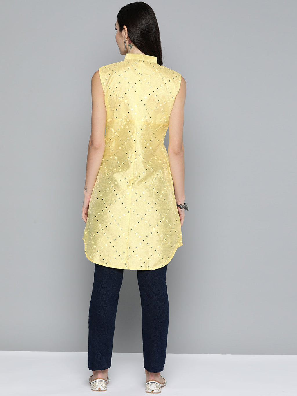 Jompers Women's Geometric Embroidered Mirror Work Kurta - Lemon