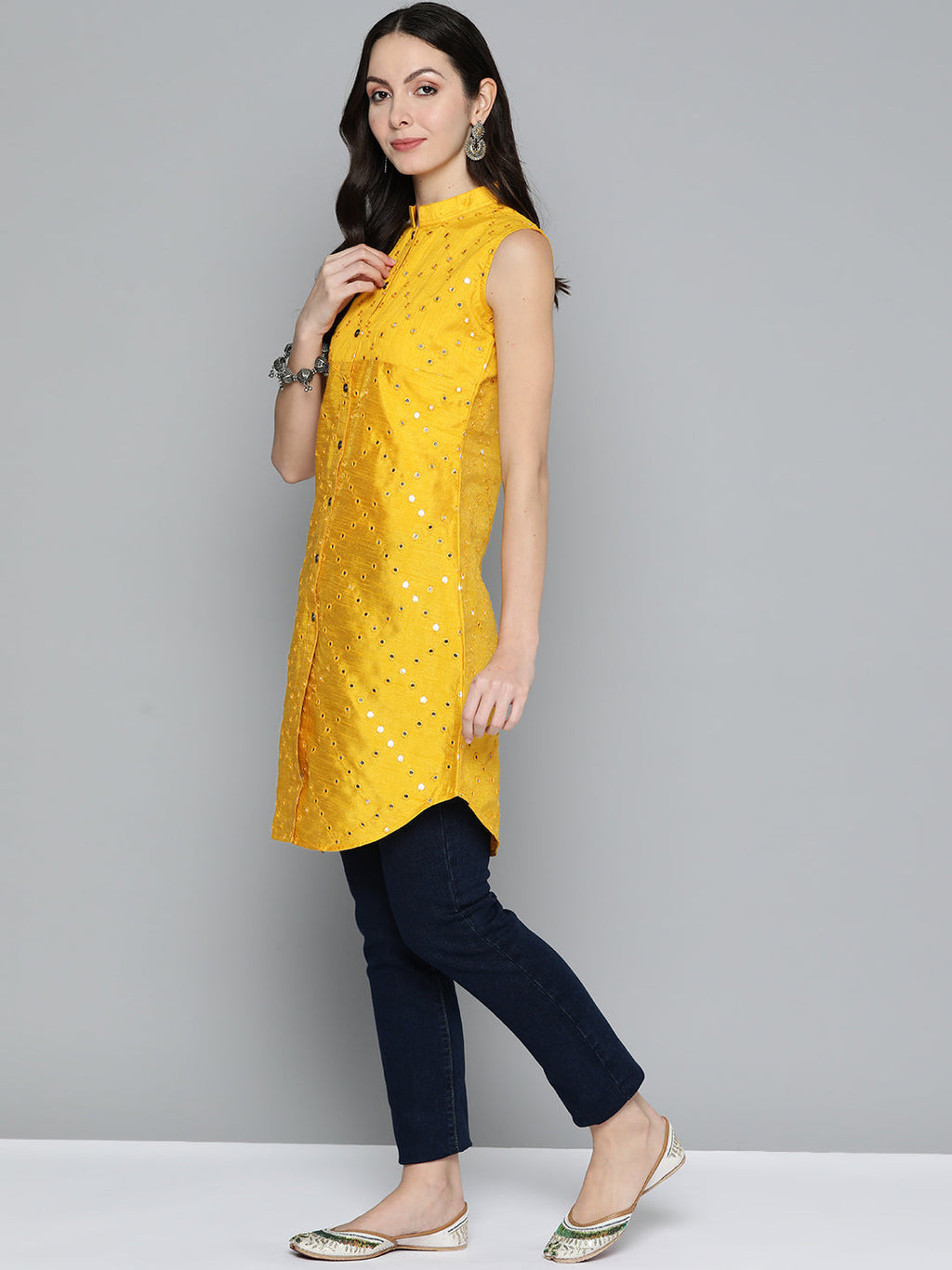 Jompers Women's Geometric Embroidered Mirror Work Kurta - Mustard