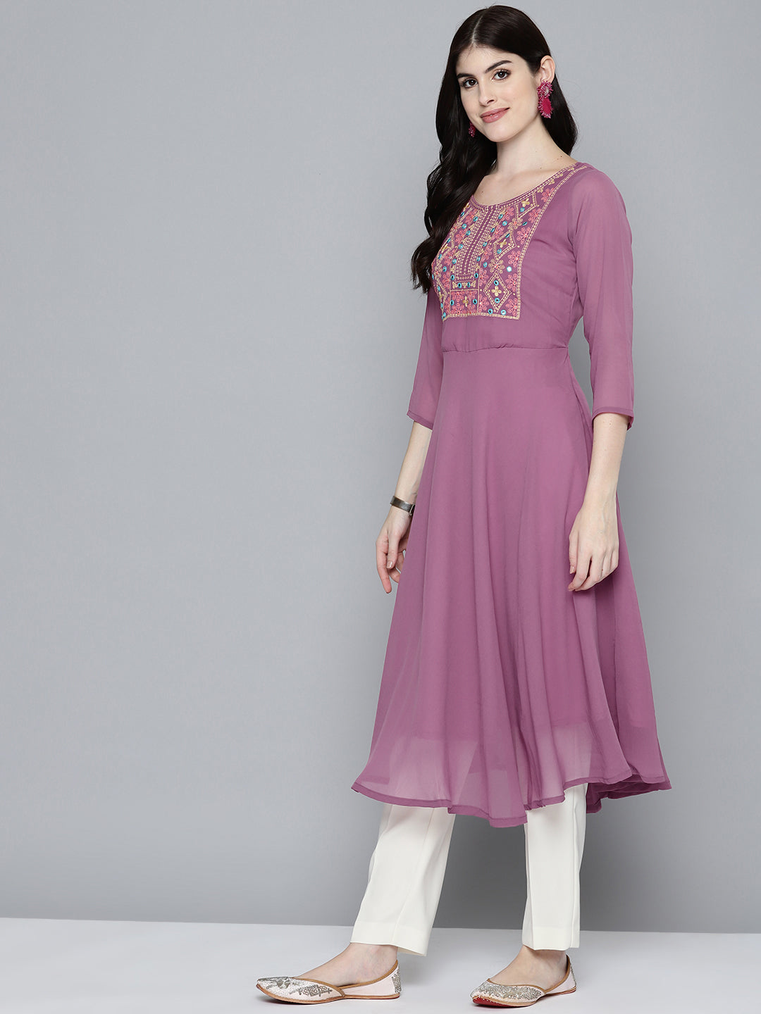 Jompers Women's Embroidered yok flared georgette kurta - Pink