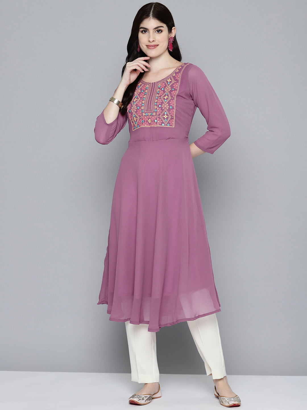 Jompers Women's Embroidered yok flared georgette kurta - Pink
