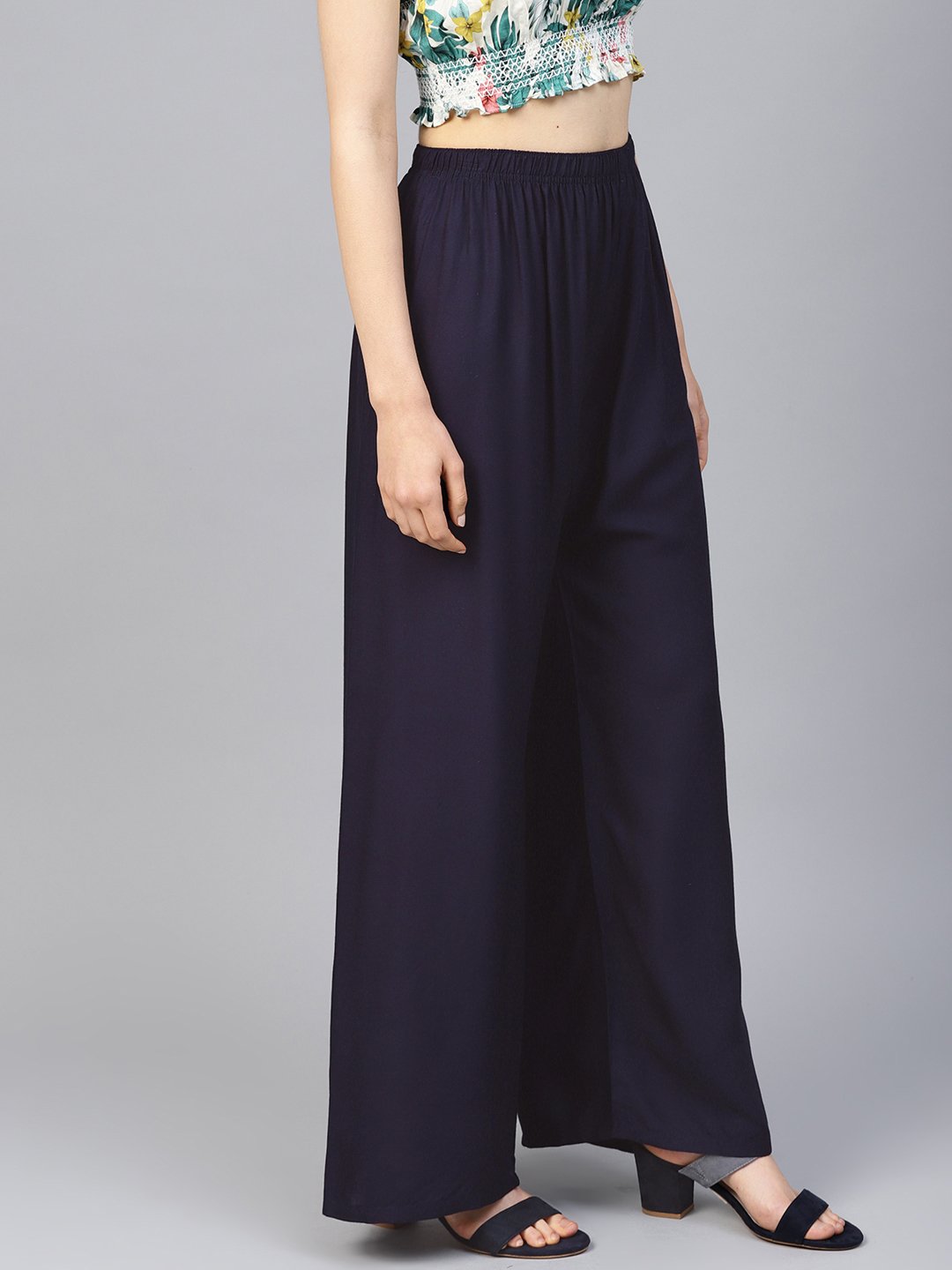 Jompers Women Navy-Blue Solid Straight Palazzos
