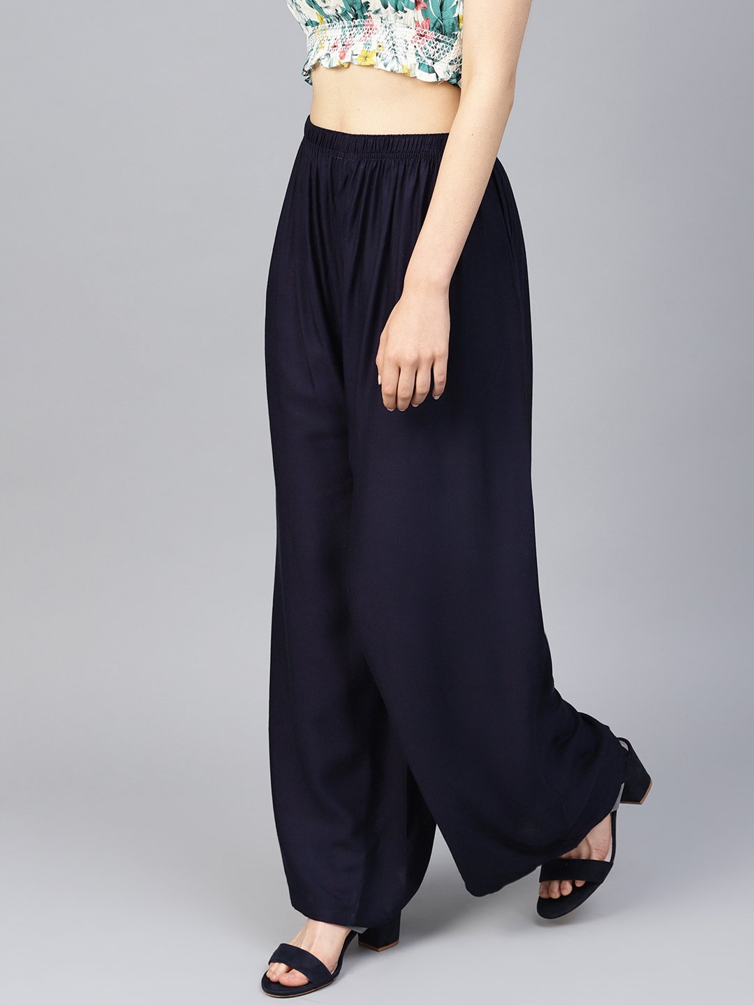 Jompers Women Navy-Blue Solid Straight Palazzos