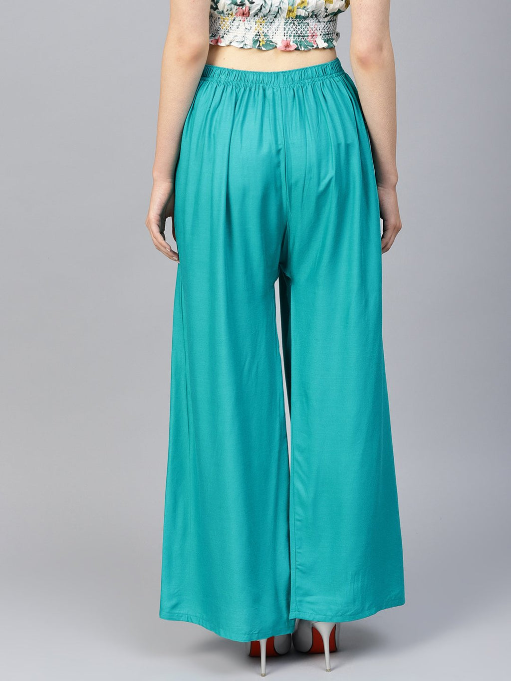 Jompers Women Rama-Green Solid Straight Palazzos