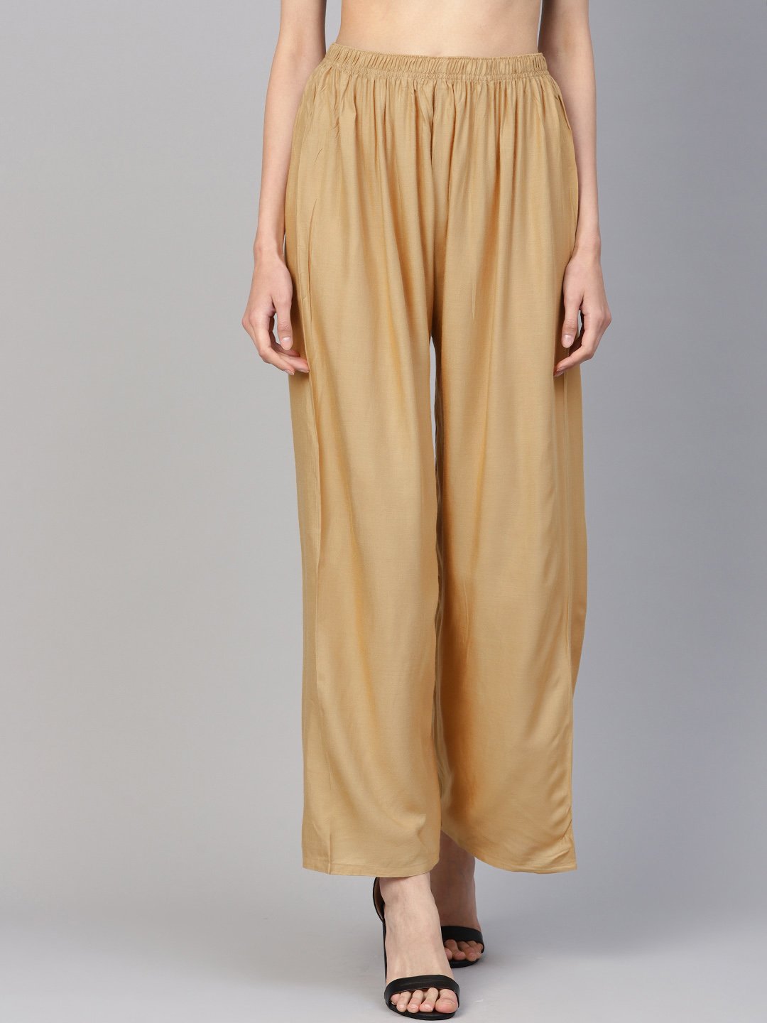 Jompers Women Beige Solid Straight Palazzos