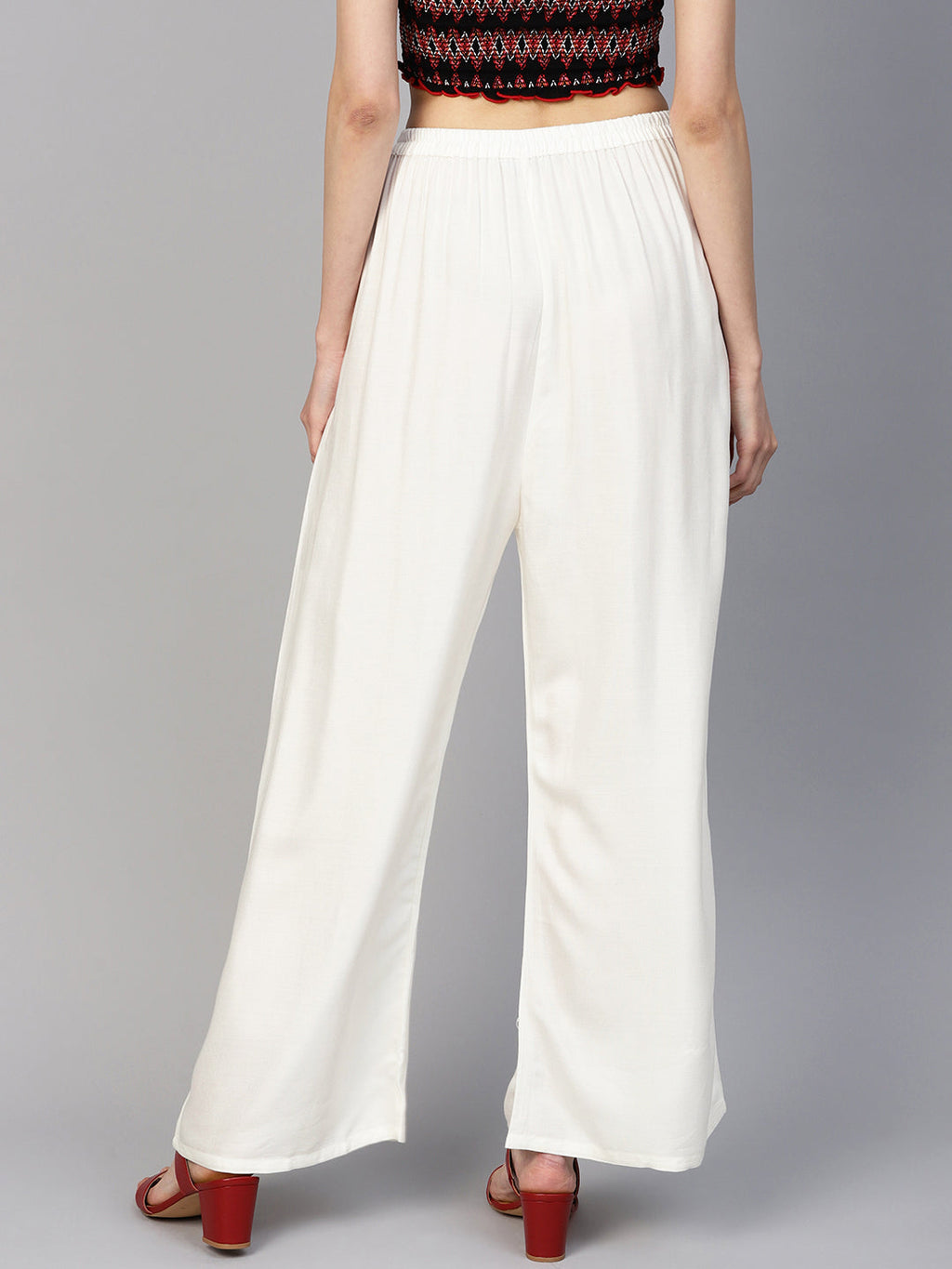 Jompers Women's off-White Straight Elasticated Palazzo