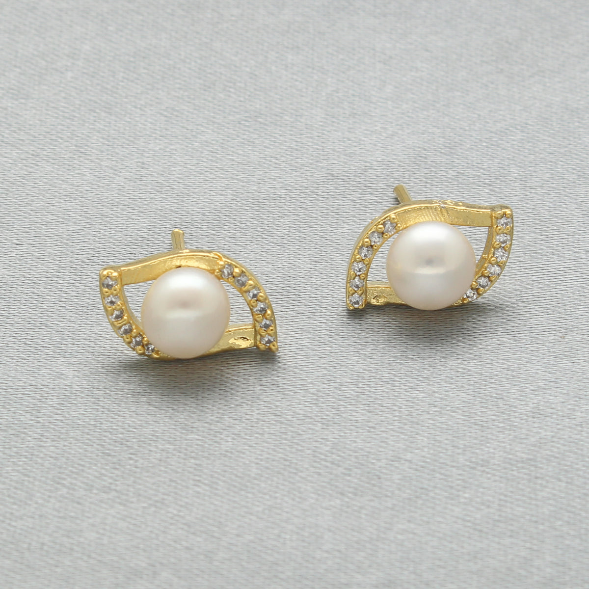 J Pearls Tanay Pearl Earrings Pack 4