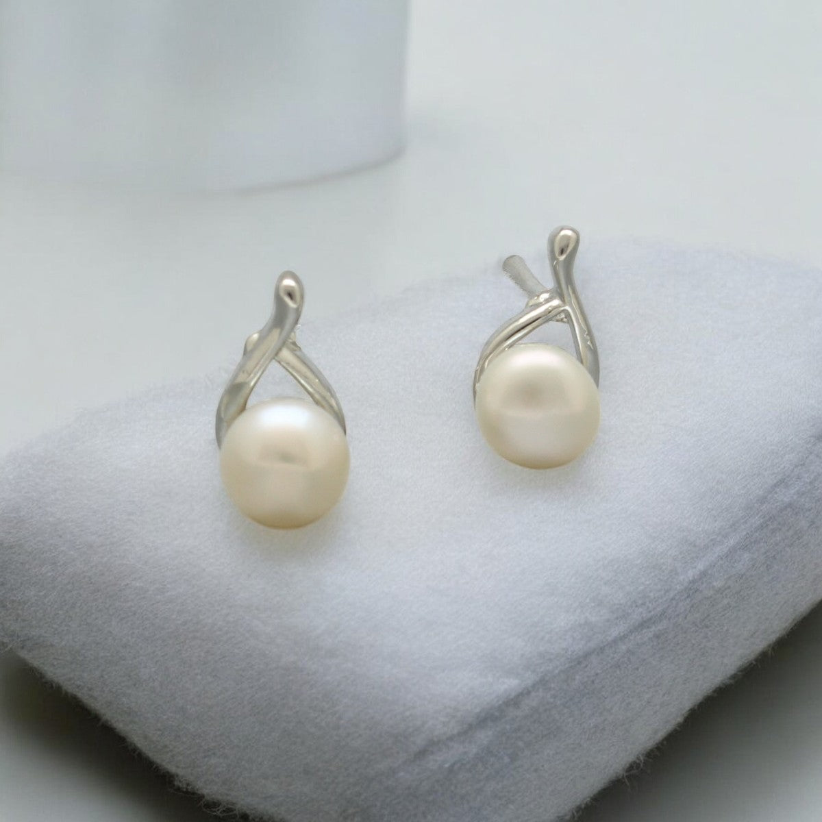 J Pearls Girik Pearl Earrings Pack 4