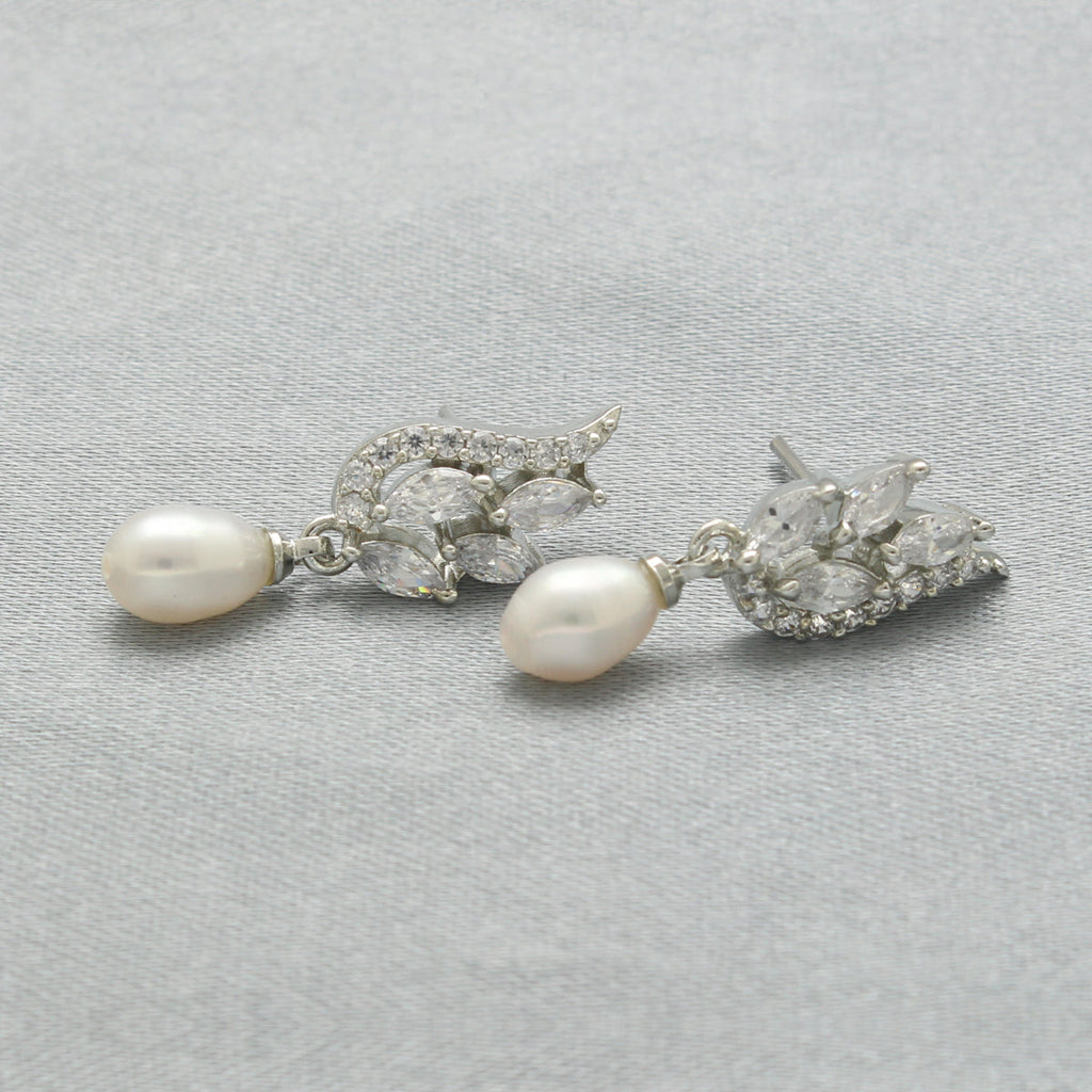 J Pearls Hansa Pearl Earrings Pack 2