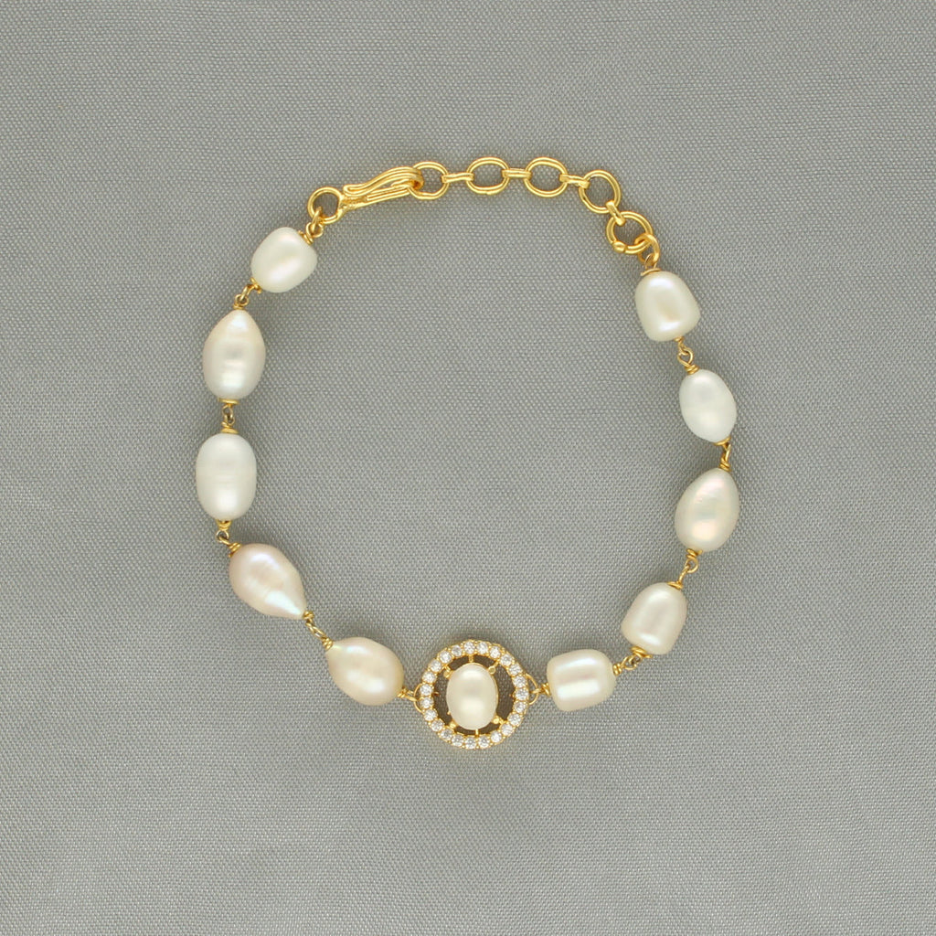 J Pearls Yasti Pearl Bracelet