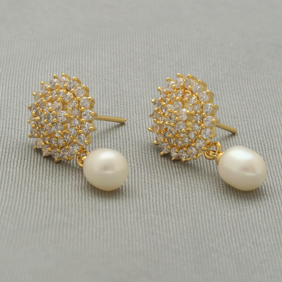 J Pearls Juvela Pearl Earrings