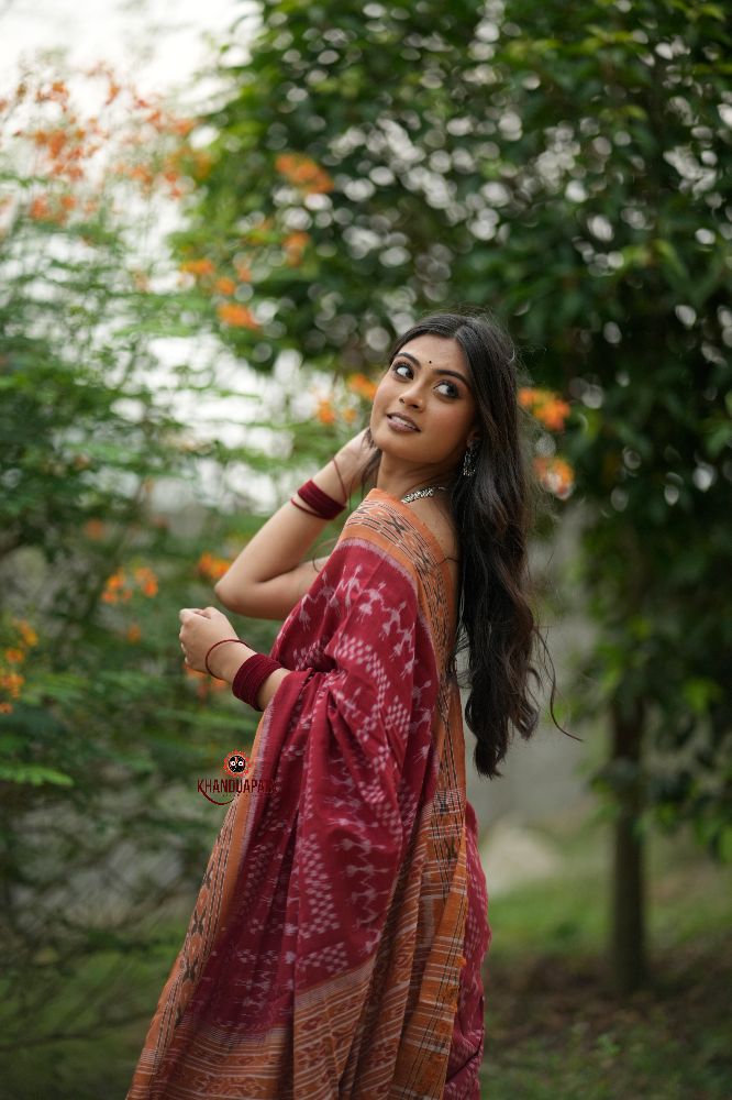 khanduapata Maroon & Orange Colour Tribal Design Cotton Saree For Women