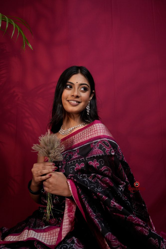 khanduapata Pink & Black Floral Design Silk Saree For Women