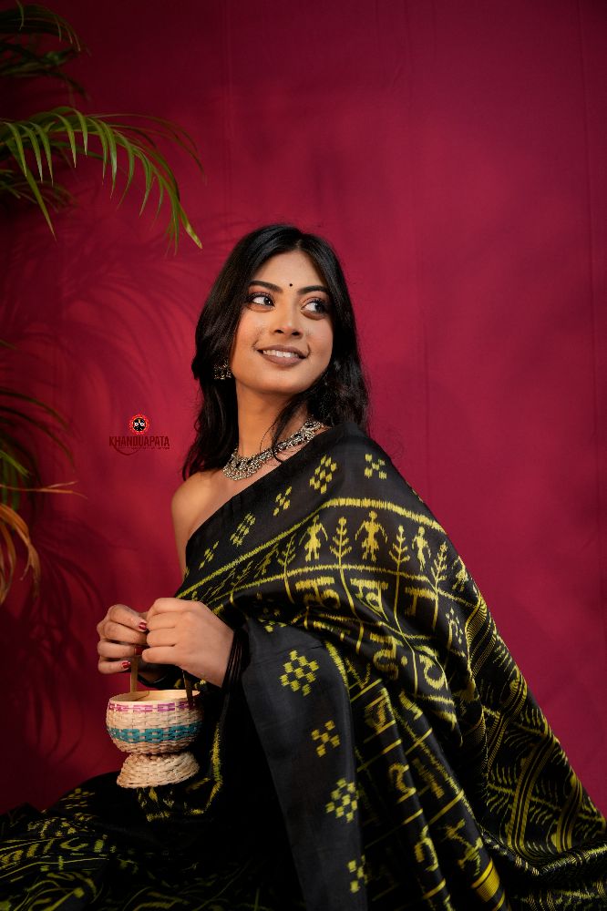 khanduapata Black & Bright Yellow Colour Hindi Alphabet Design Silk Saree For Women