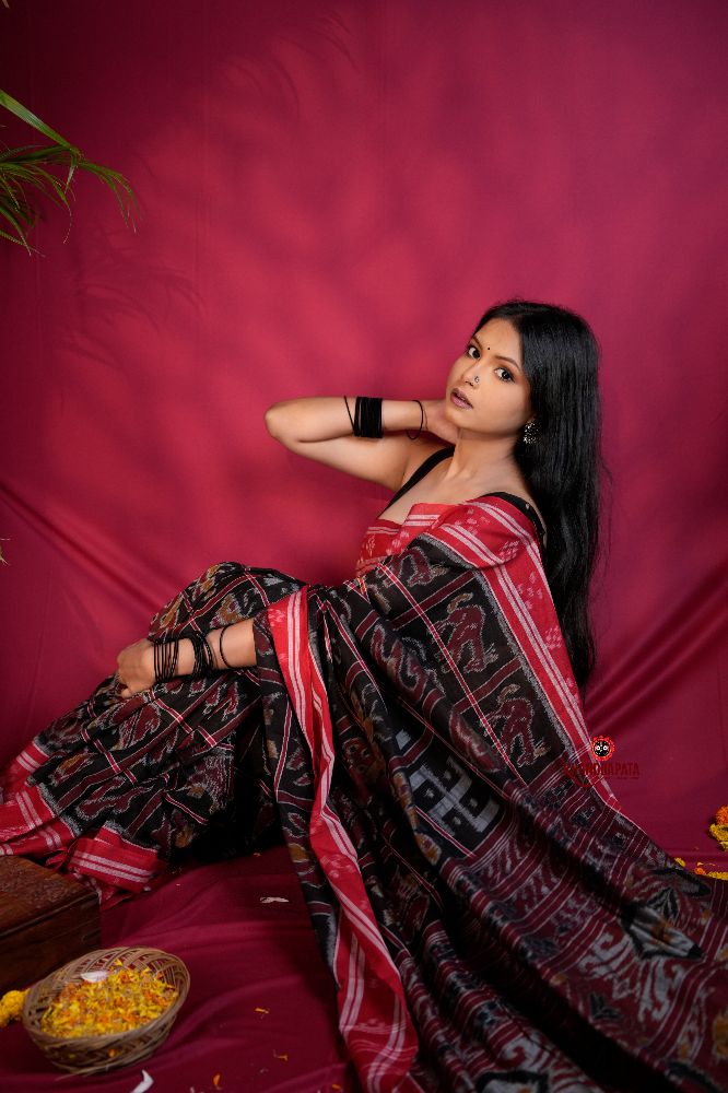 khanduapata Black & Red Colour Navakothi Design Cotton Saree For Women