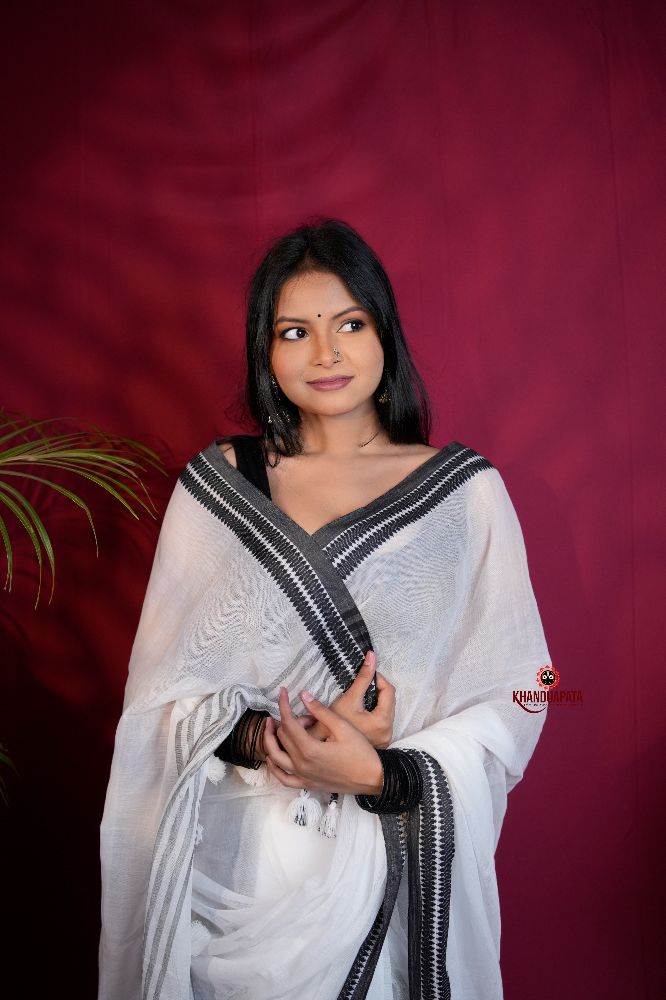 khanduapata White and Black Colour Plain Cotton Saree For Women