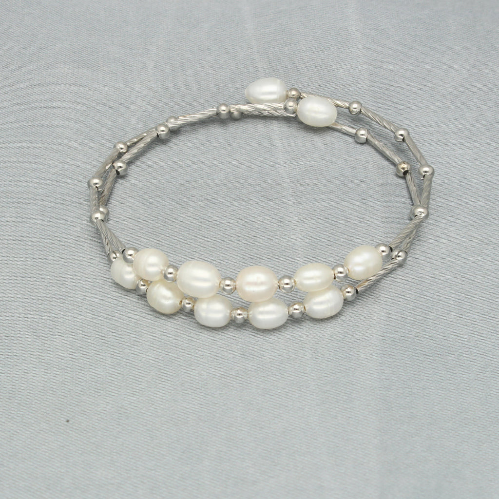 J Pearls Luxurious Pearl Bracelet