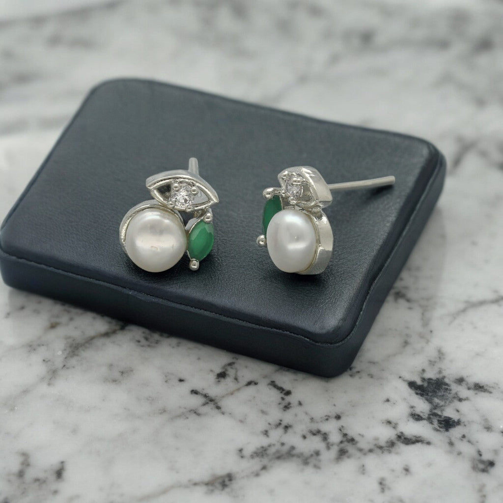 J Pearls Dheera Pearl Earrings