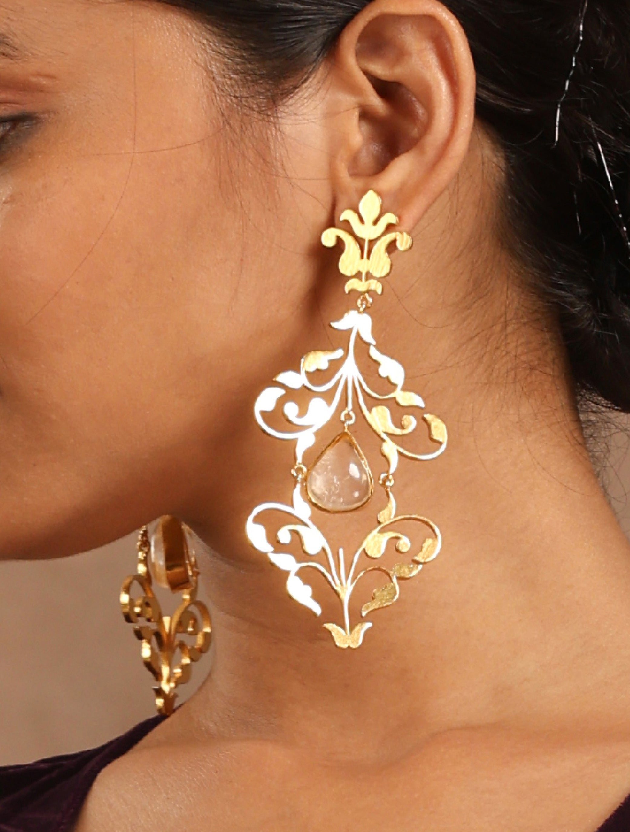 trueBrowns Gold-Polished Tear Drop Earrings