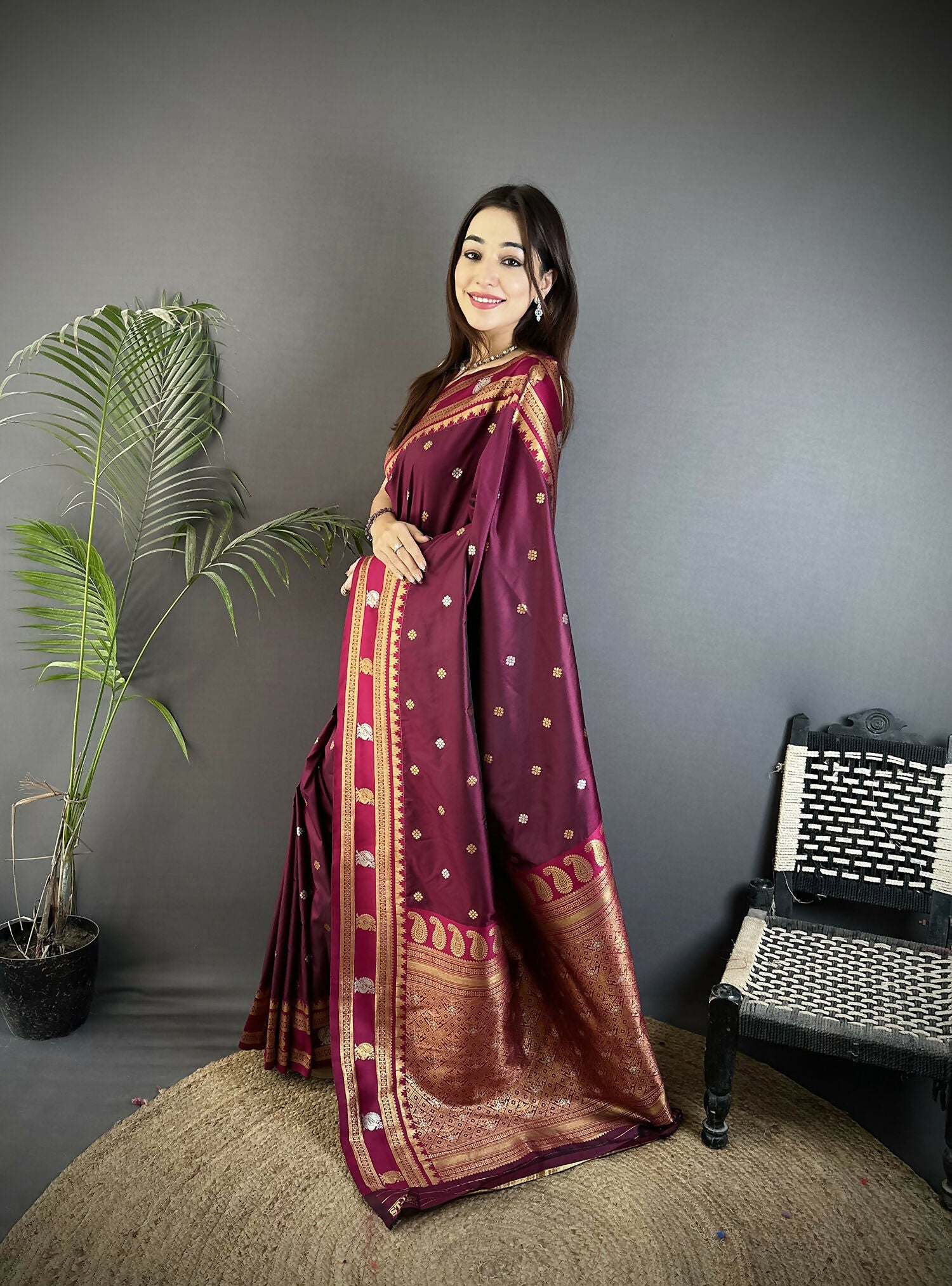 Joban Fashion Maroon Banarasi Soft Silk Woven Saree