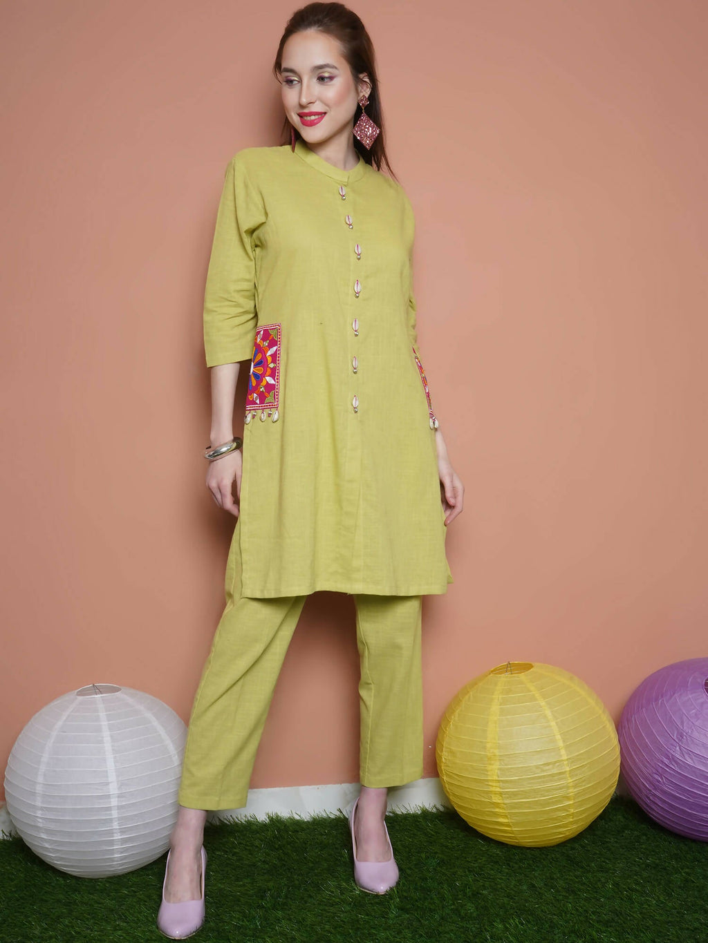Women Republic Green Cotton Kurta Set With Embroidered Pockets